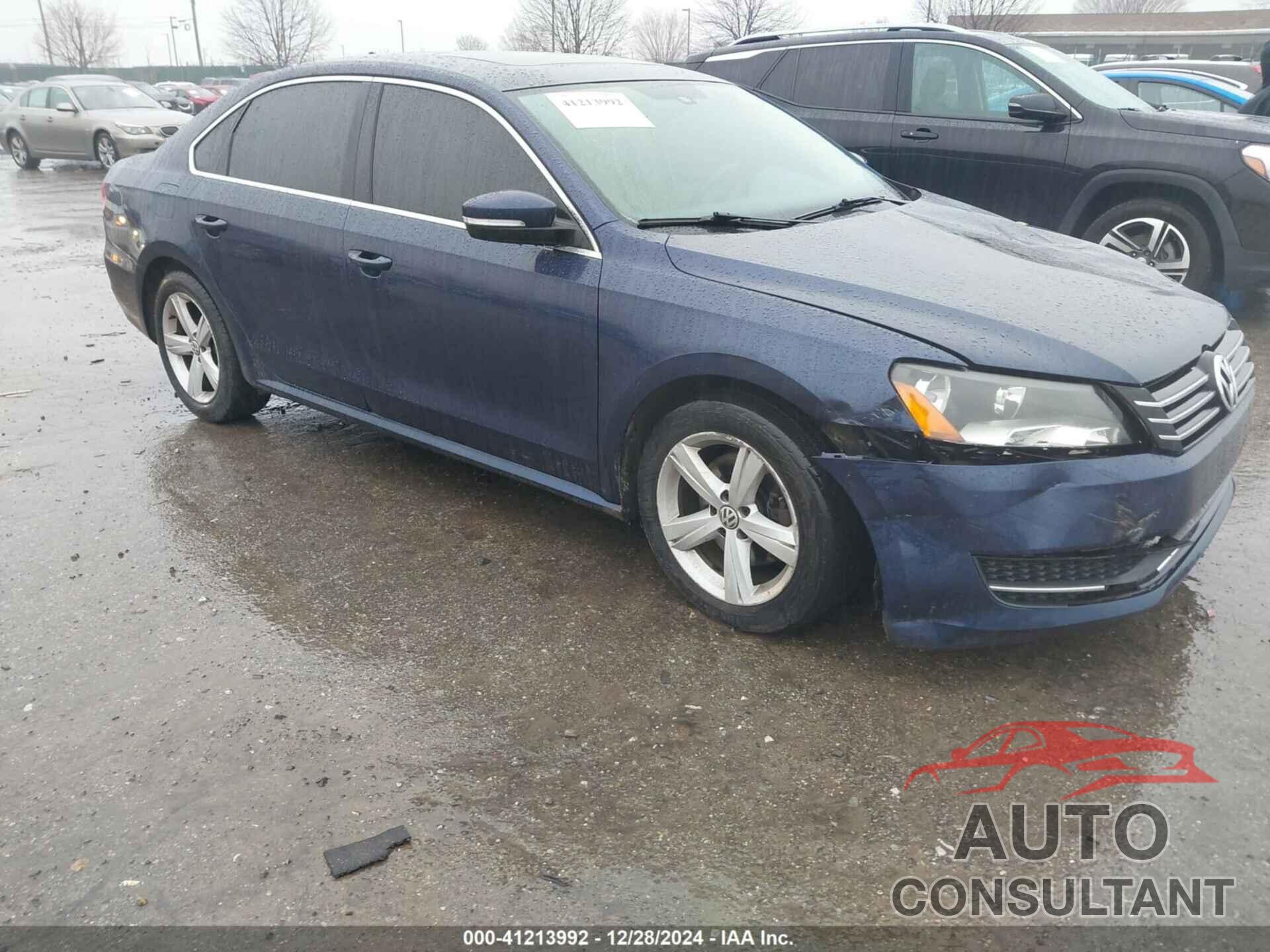 VOLKSWAGEN PASSAT 2013 - 1VWBH7A38DC016998