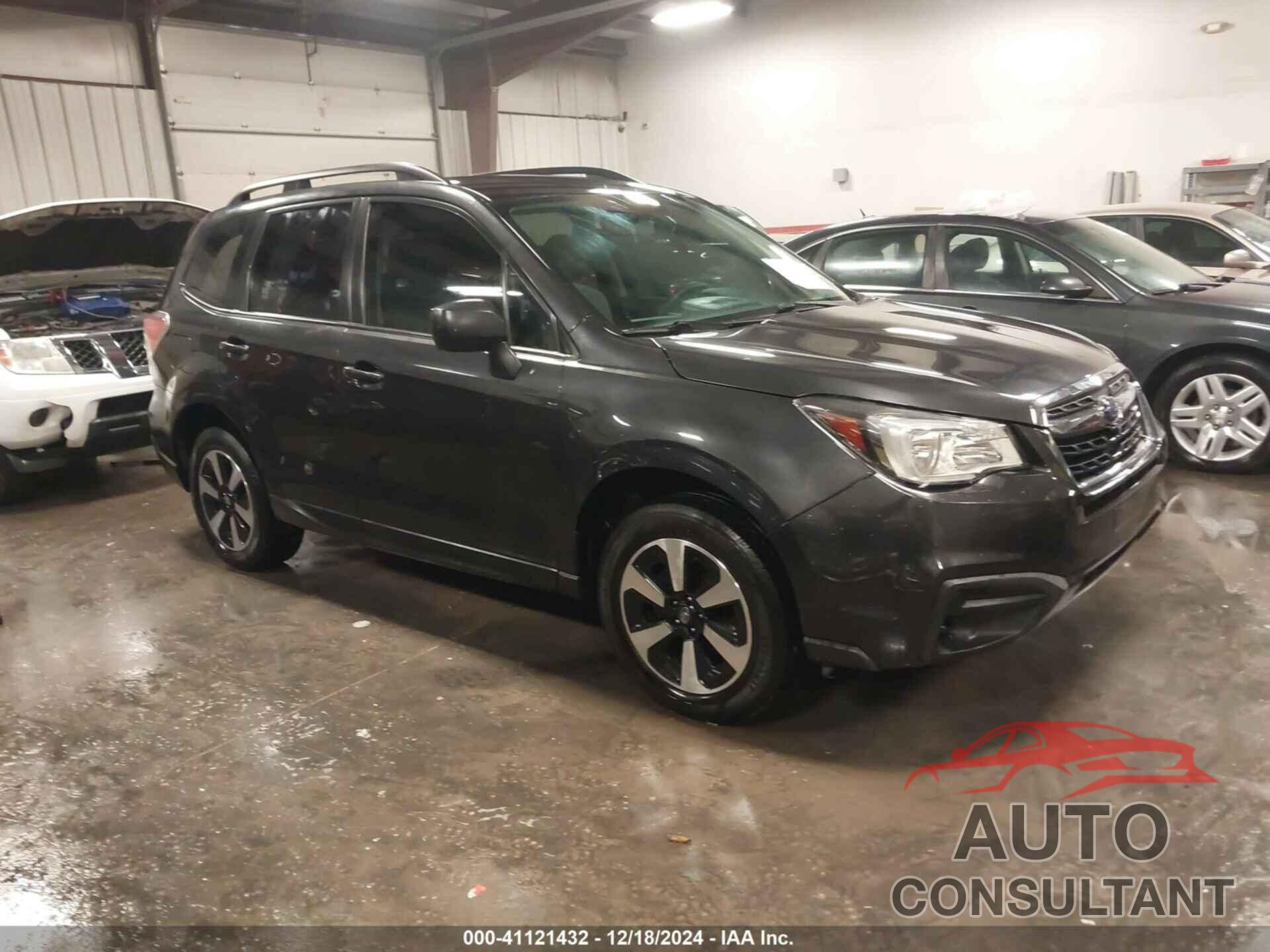 SUBARU FORESTER 2018 - JF2SJABC8JH444427