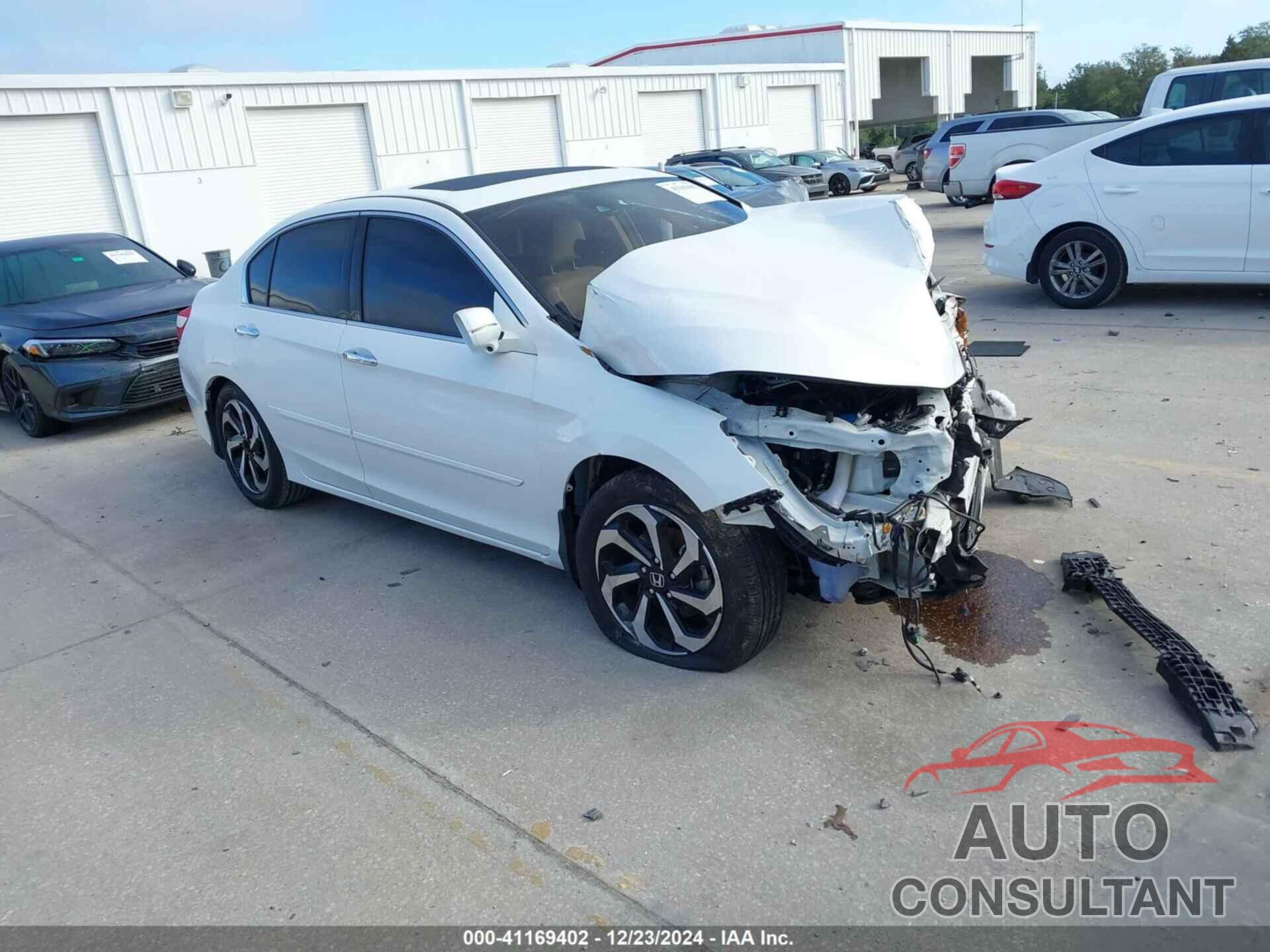 HONDA ACCORD 2017 - 1HGCR3F01HA000009