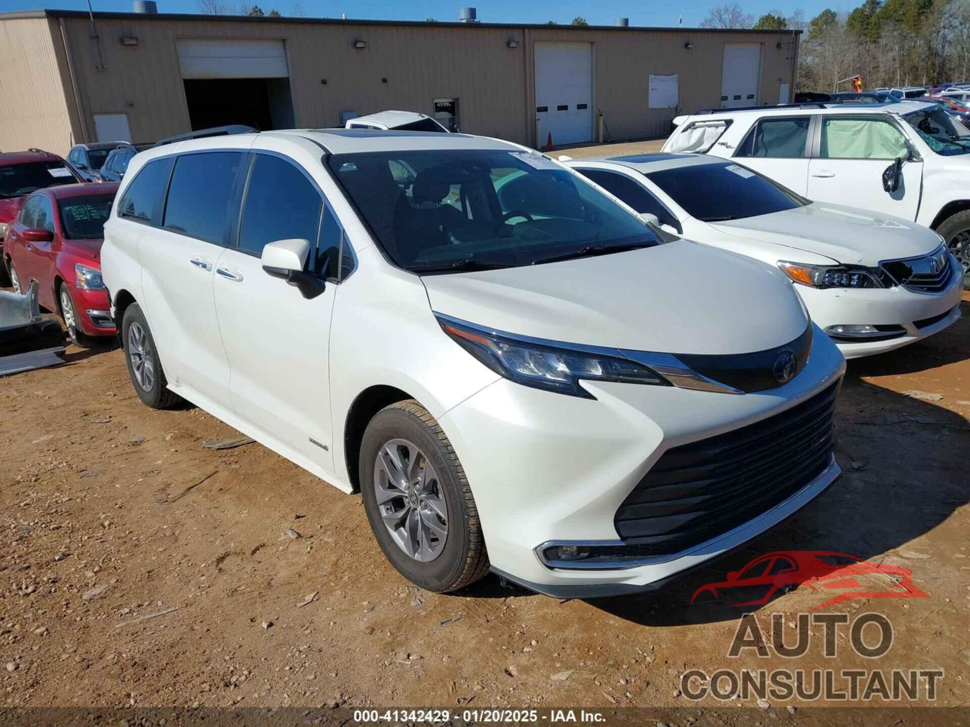 TOYOTA SIENNA 2021 - 5TDYRKEC0MS040377