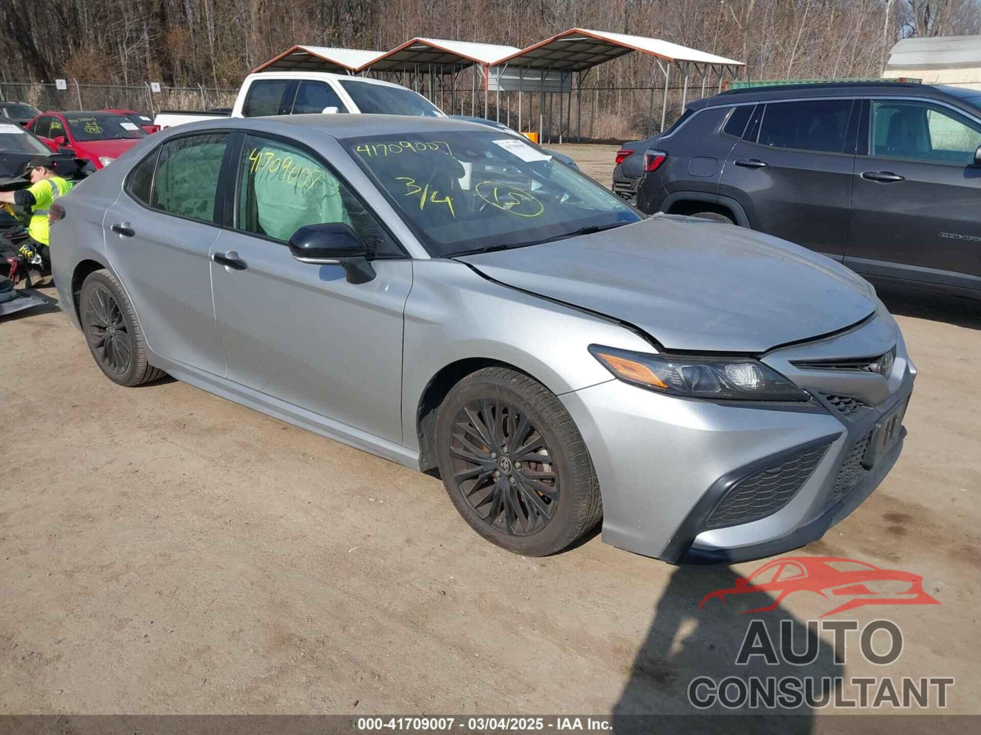 TOYOTA CAMRY 2022 - 4T1T11AK8NU006253