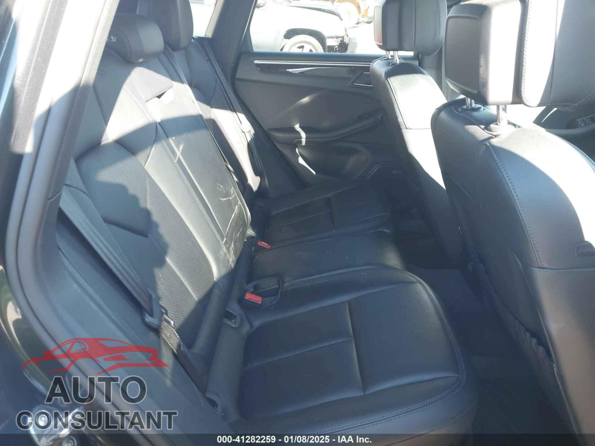 PORSCHE MACAN 2017 - WP1AB2A59HLB16018