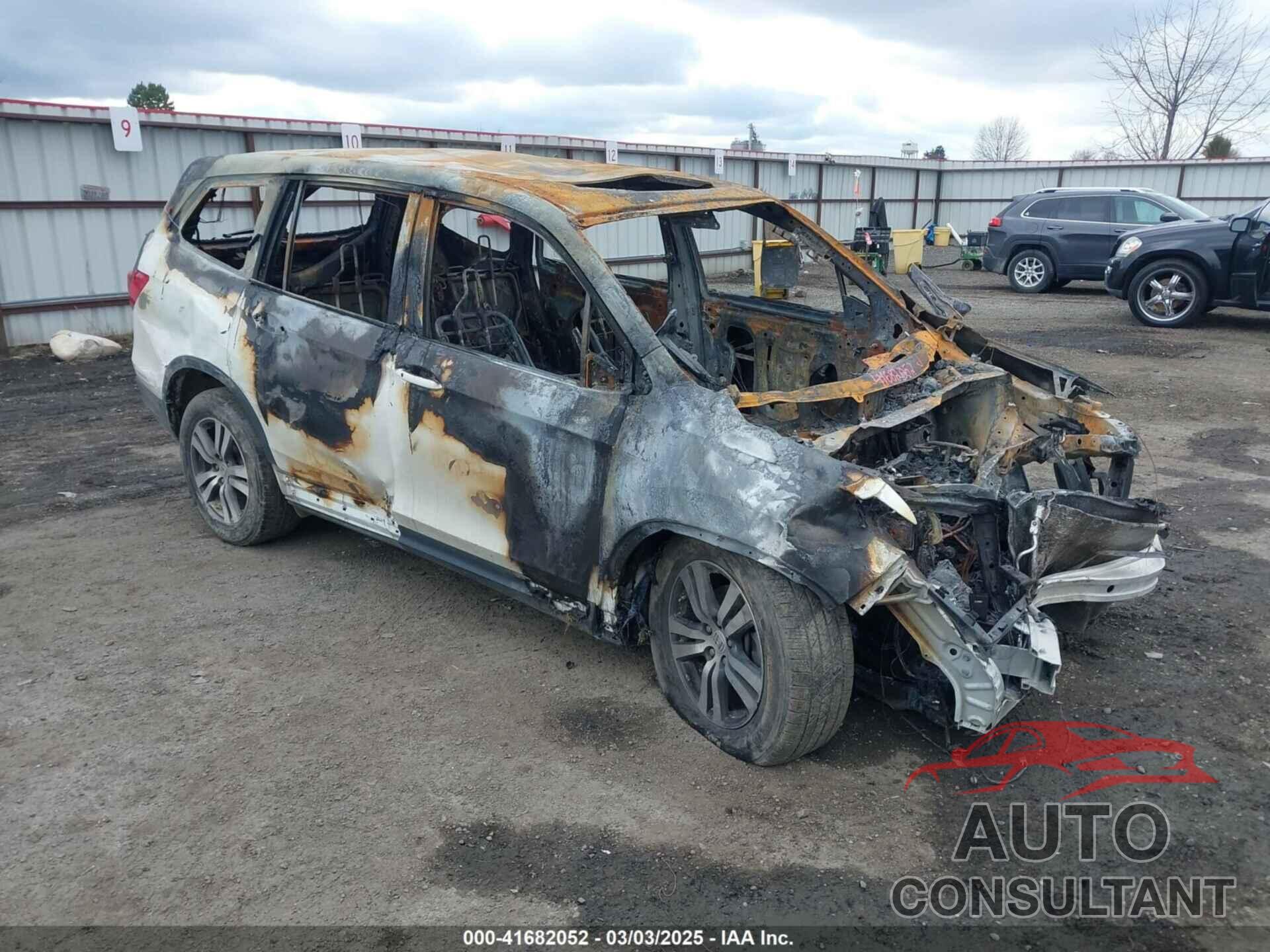 HONDA PILOT 2017 - 5FNYF6H51HB052836