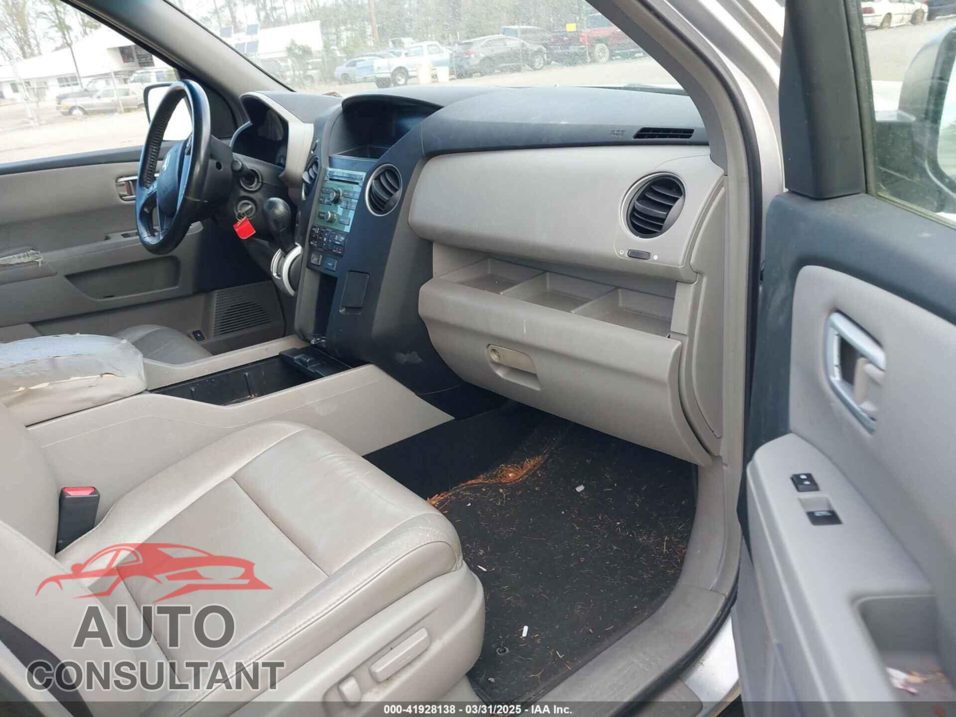 HONDA PILOT 2009 - 5FNYF48559B034121