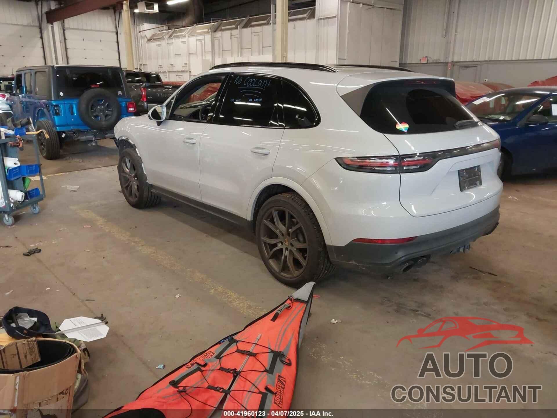 PORSCHE CAYENNE 2021 - WP1AA2AY2MDA02282