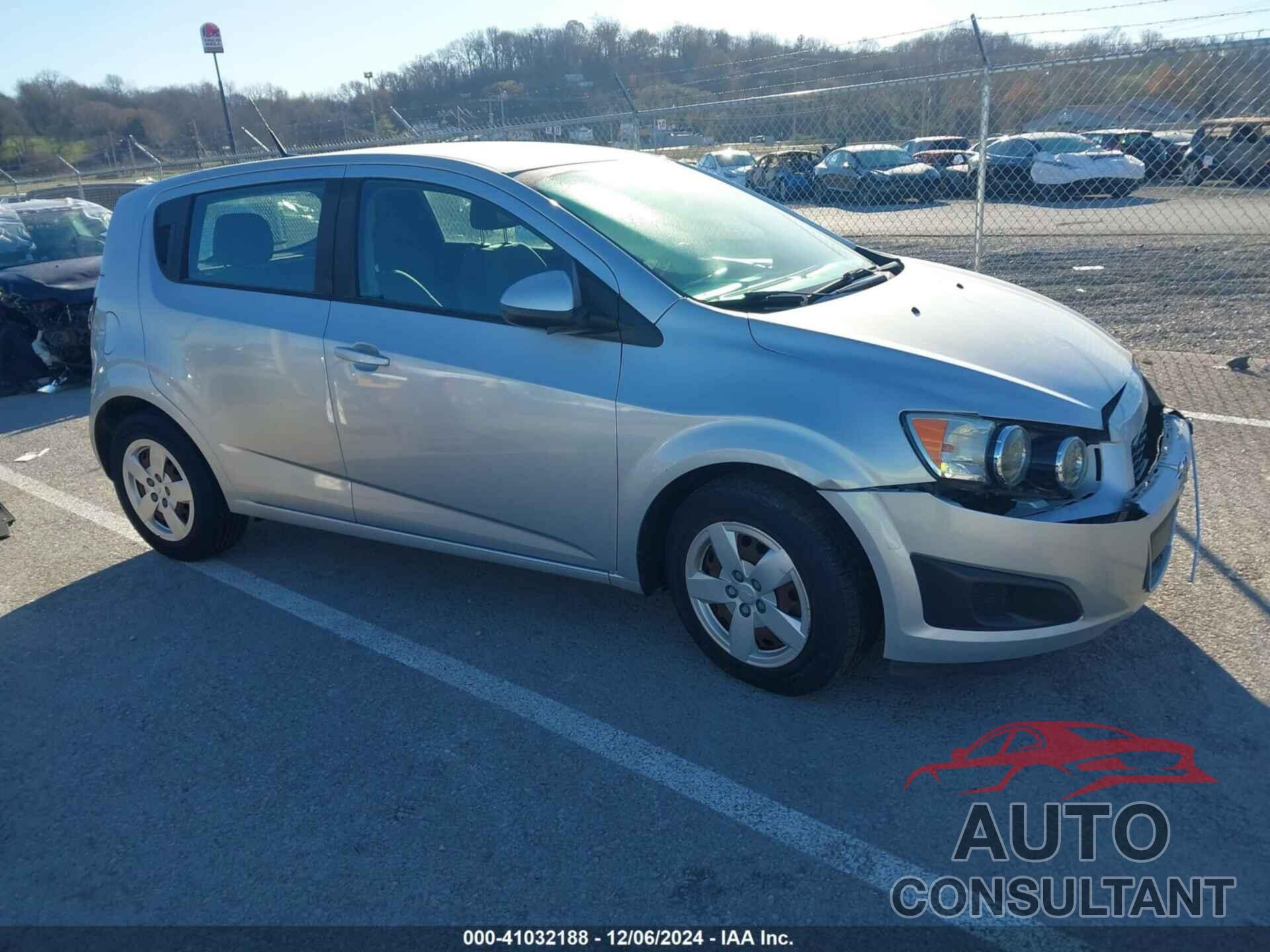 CHEVROLET SONIC 2014 - 1G1JA6SH5E4242315