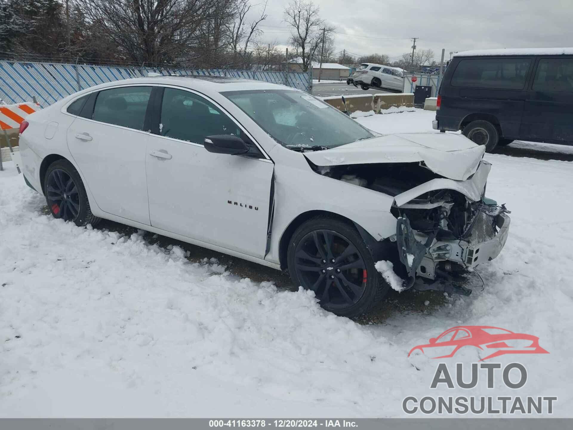 CHEVROLET MALIBU 2018 - 1G1ZD5ST4JF118754