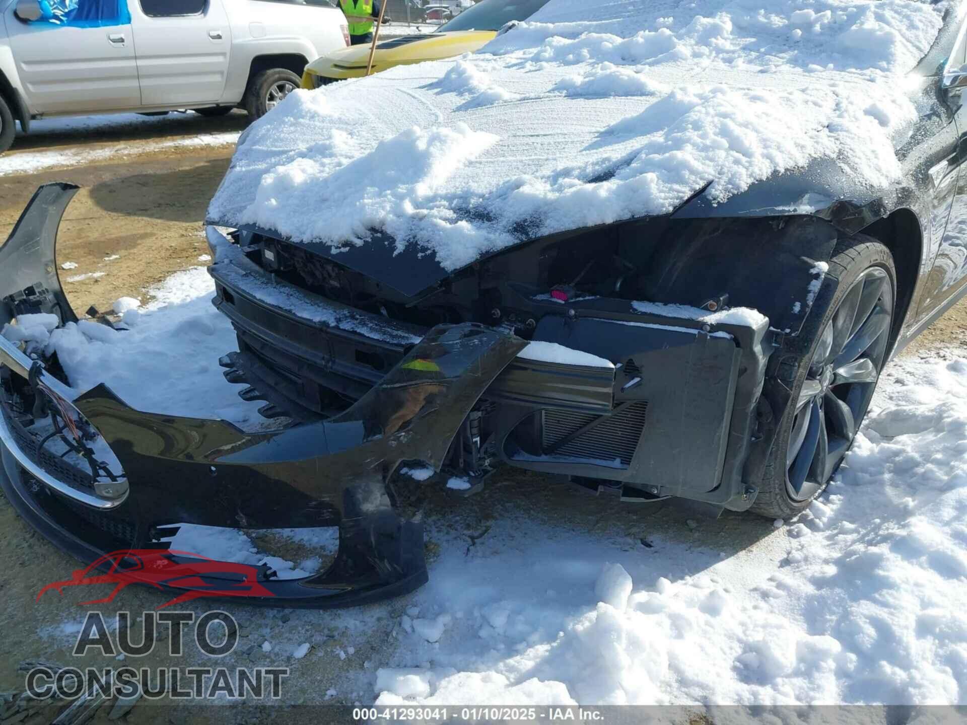 TESLA MODEL S 2015 - 5YJSA1E40FF117515