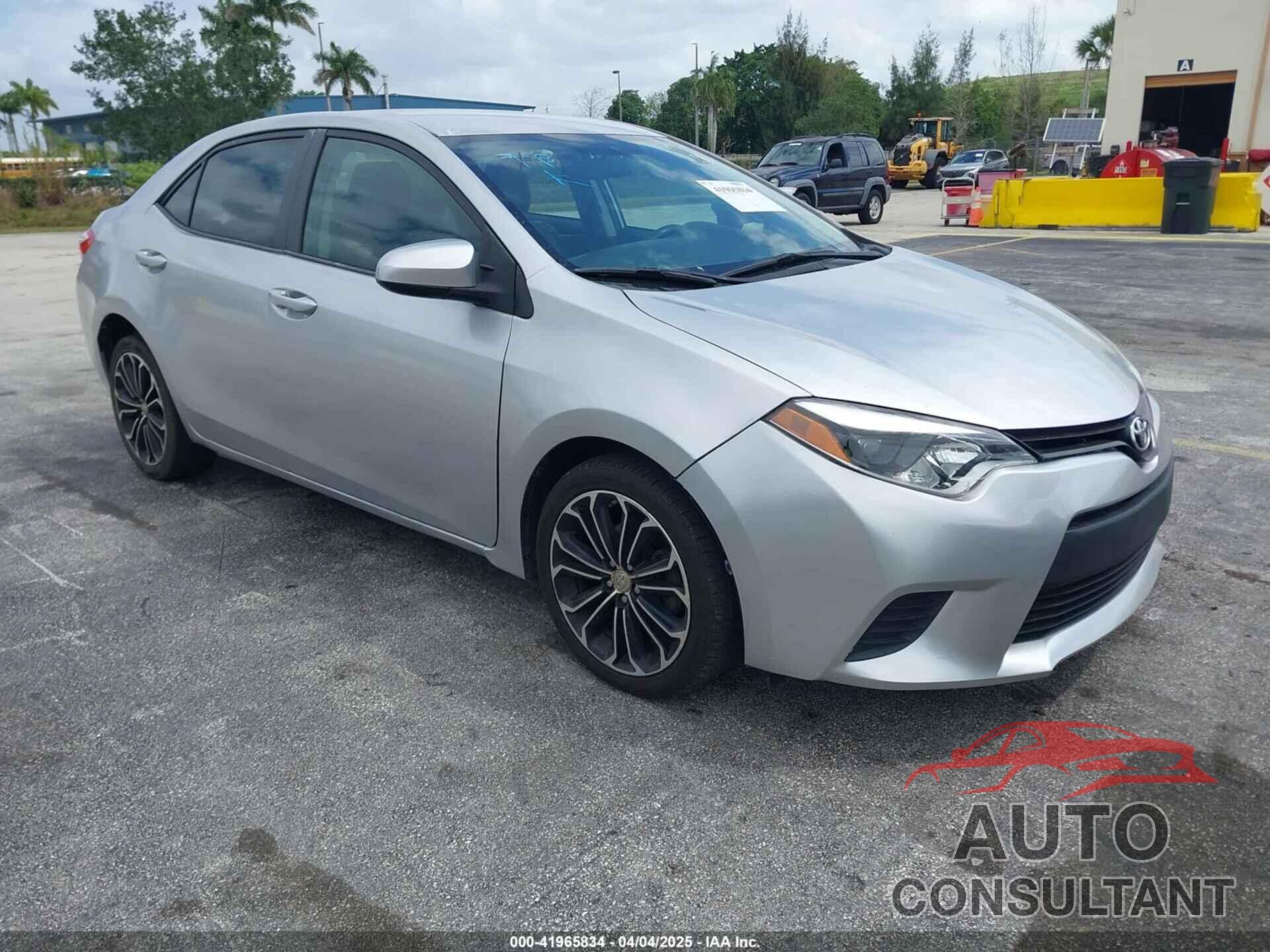 TOYOTA COROLLA 2015 - 2T1BURHEXFC358352