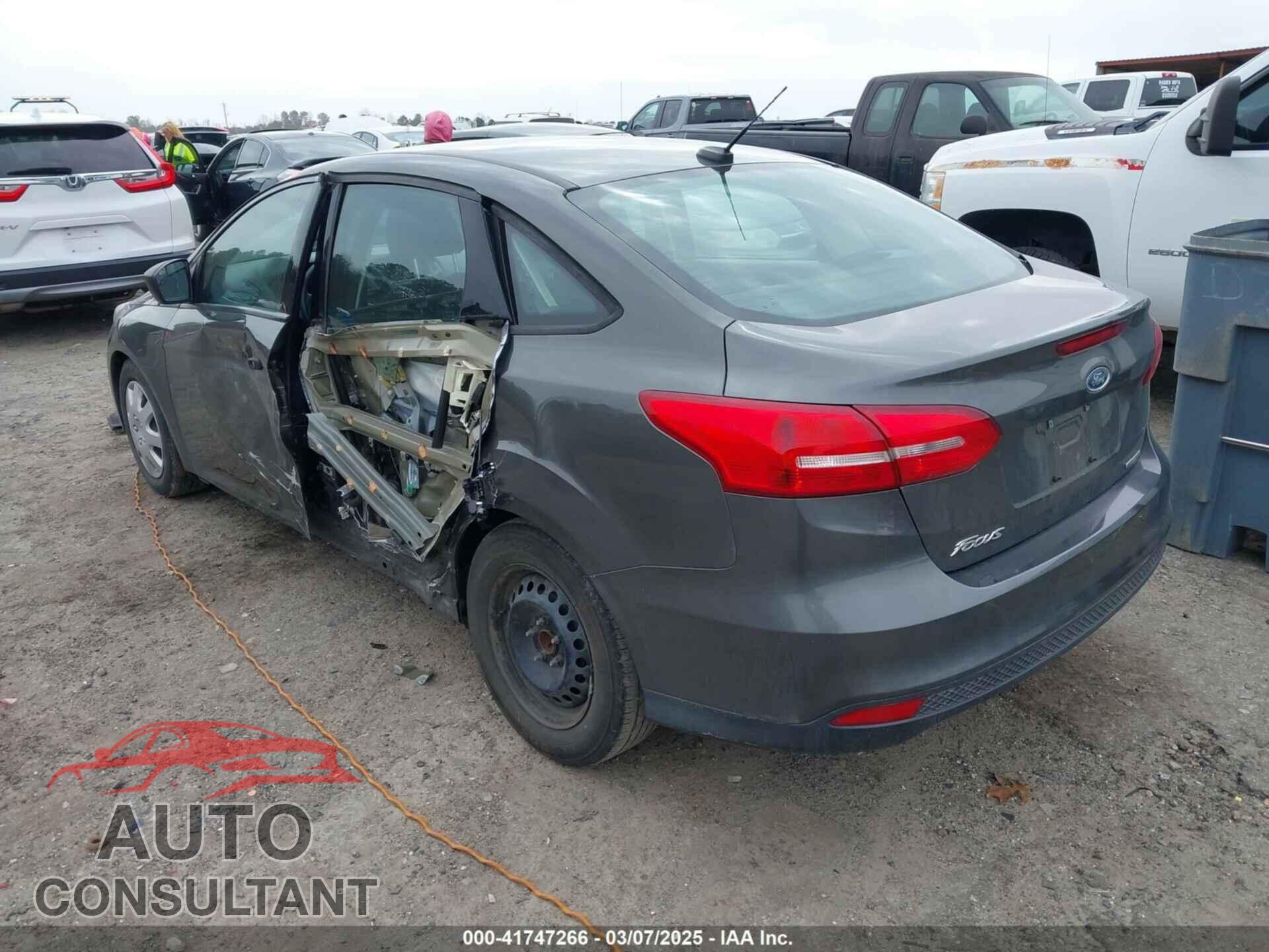 FORD FOCUS 2016 - 1FADP3E21GL249480