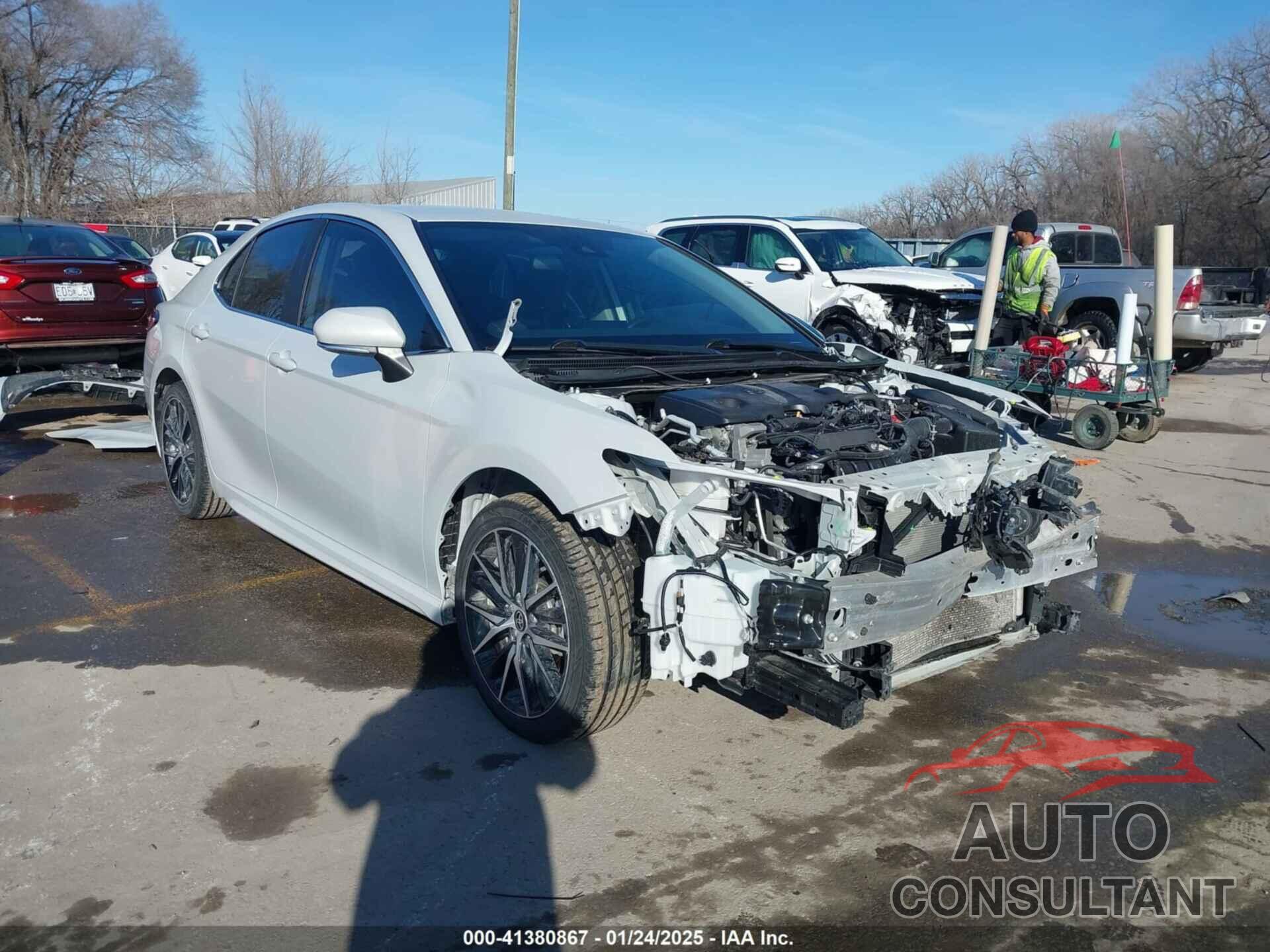 TOYOTA CAMRY 2023 - 4T1G11AK2PU109771