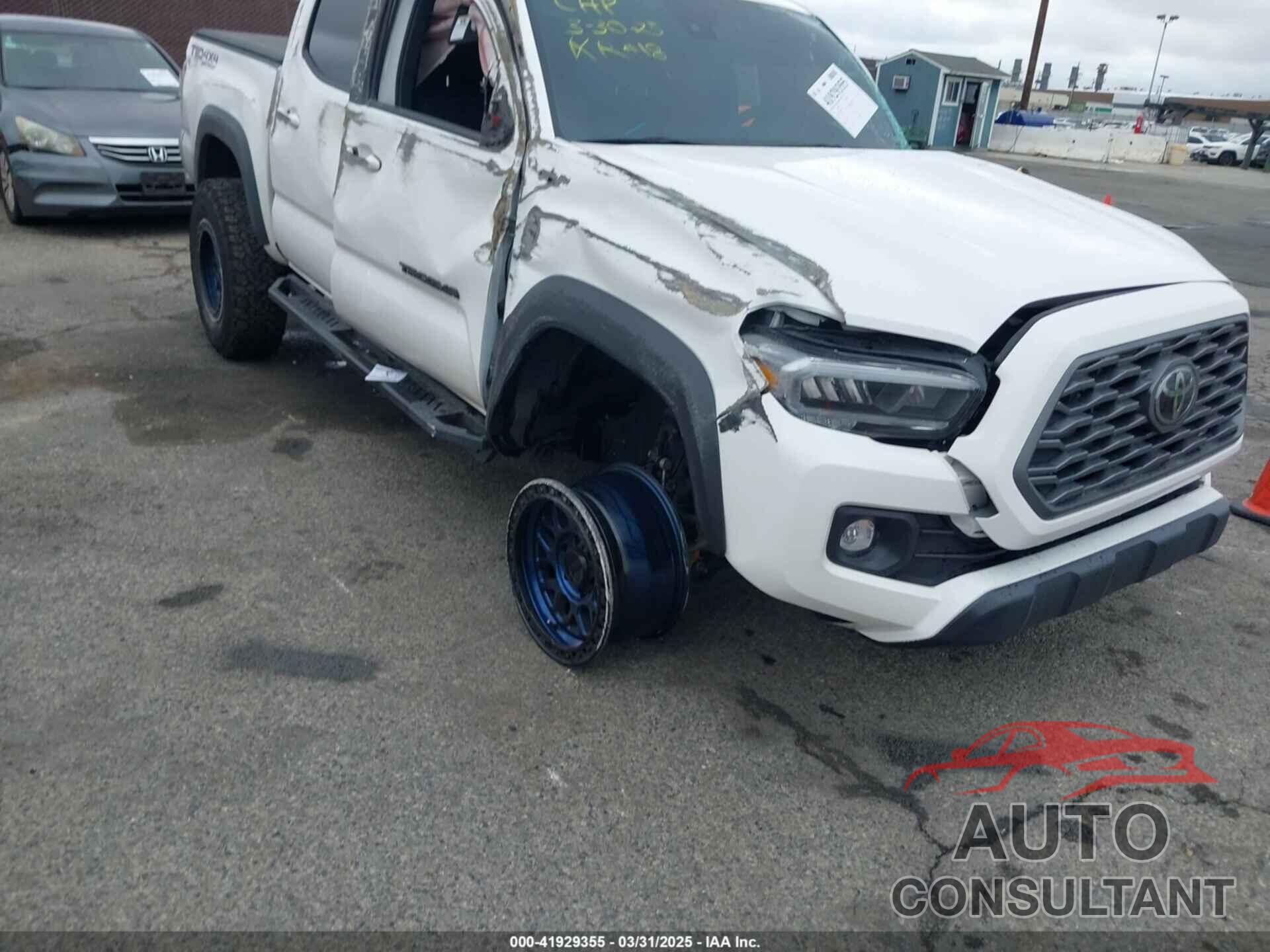 TOYOTA TACOMA 2023 - 3TMCZ5AN0PM550641
