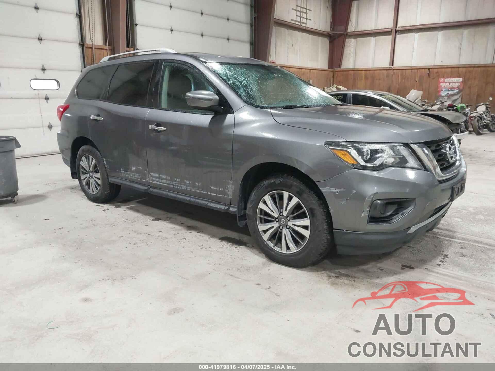 NISSAN PATHFINDER 2017 - 5N1DR2MM2HC622055
