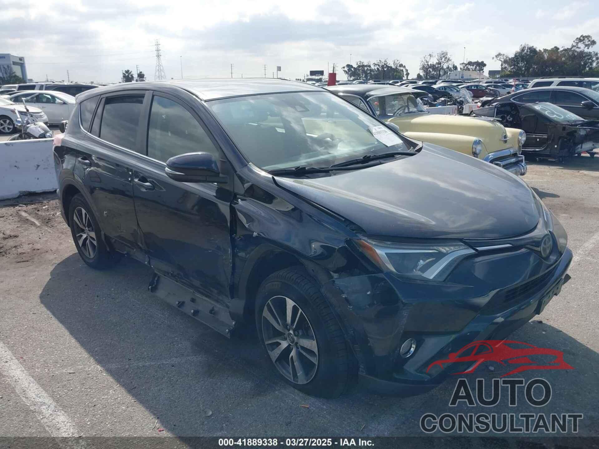 TOYOTA RAV4 2017 - JTMWFREV3HD105878