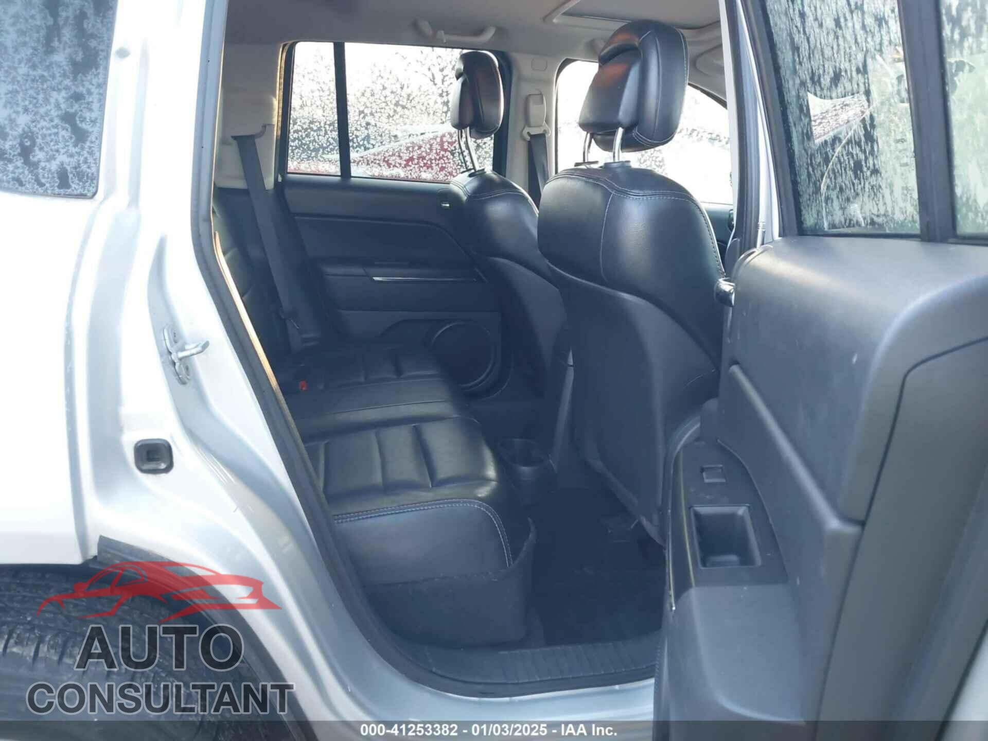 JEEP COMPASS 2011 - 1J4NF5FB7BD177841