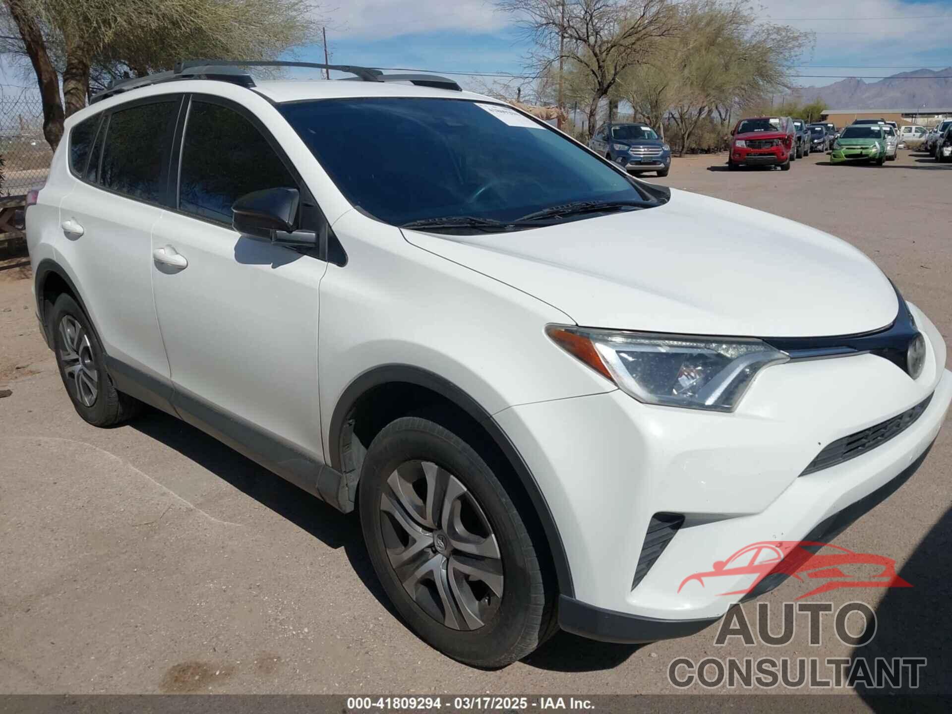 TOYOTA RAV4 2017 - JTMZFREV0HJ116626
