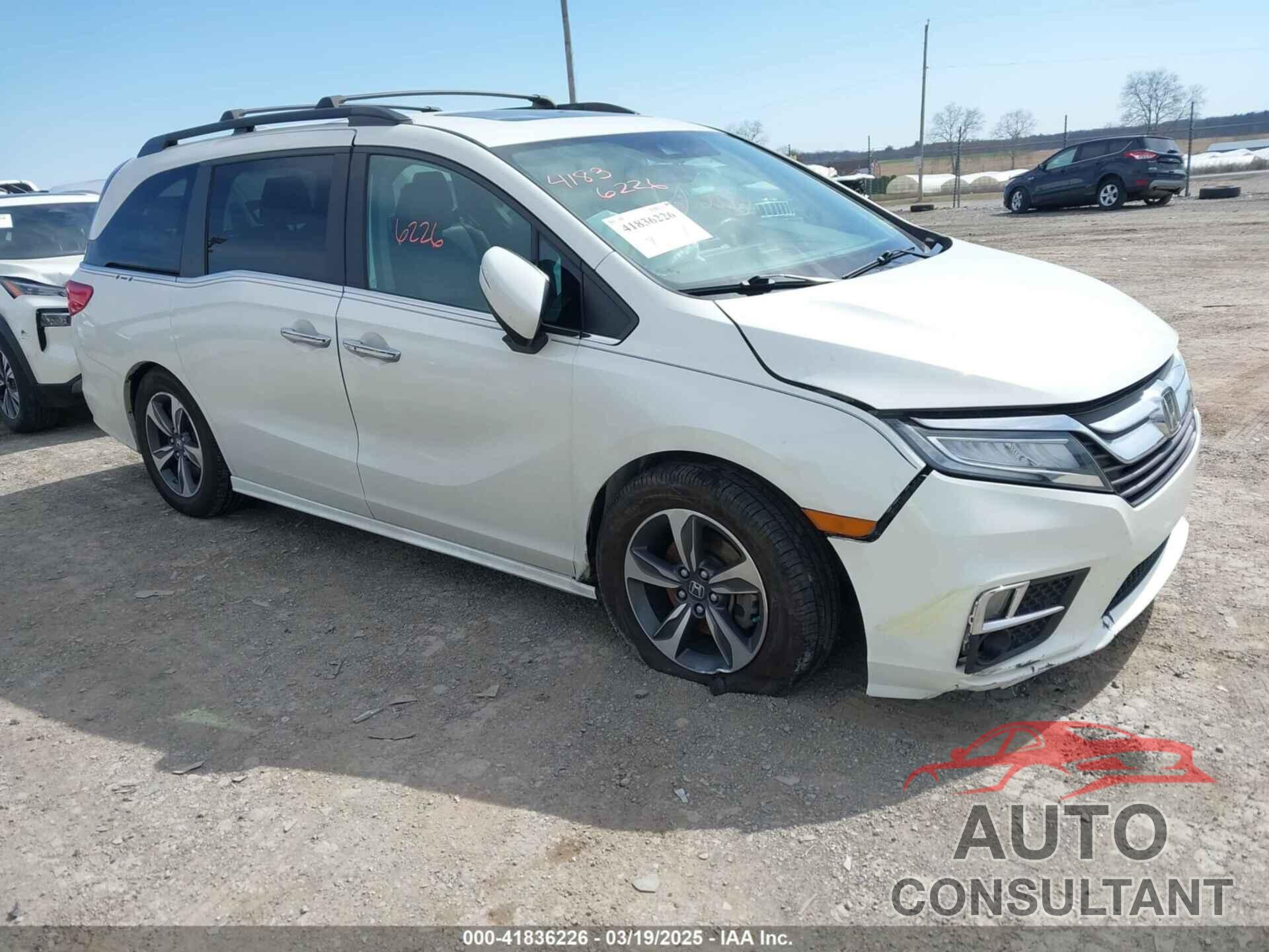HONDA ODYSSEY 2018 - 5FNRL6H86JB020378