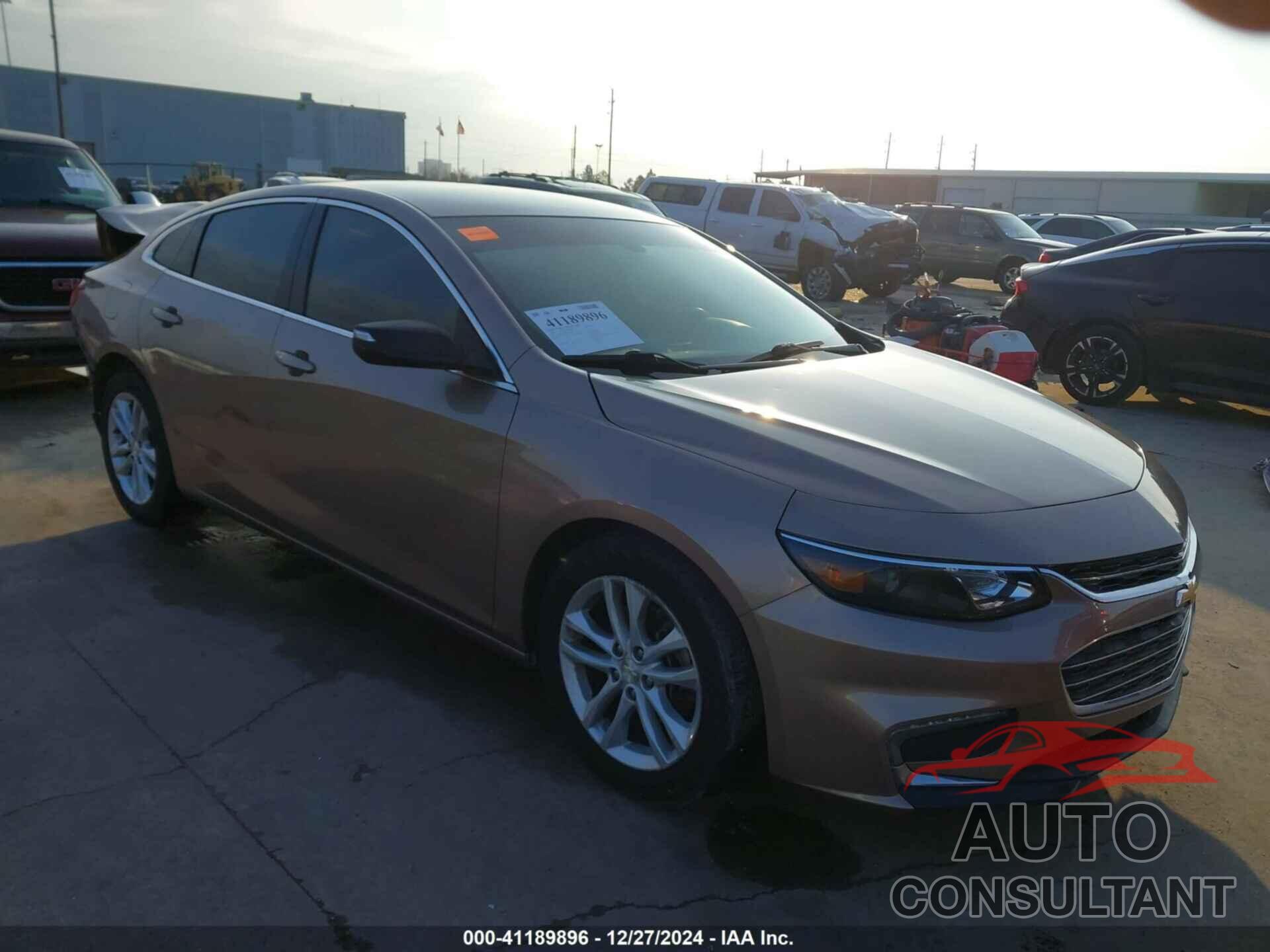 CHEVROLET MALIBU 2018 - 1G1ZD5ST0JF192933