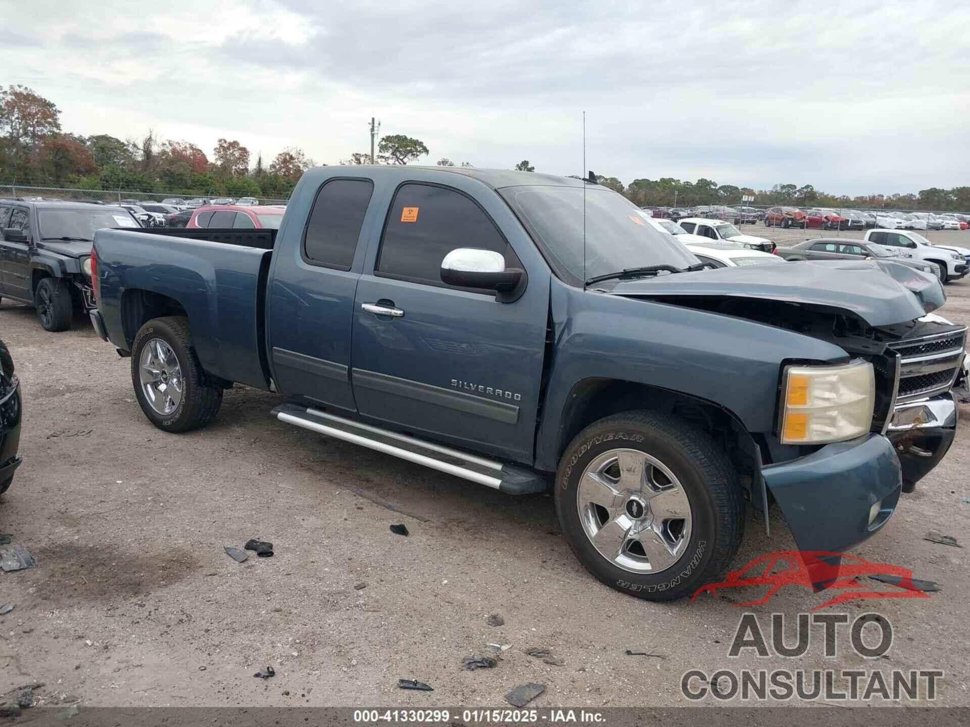 CHEVROLET SILVERADO 1500 2011 - 1GCRCSE06BZ196916