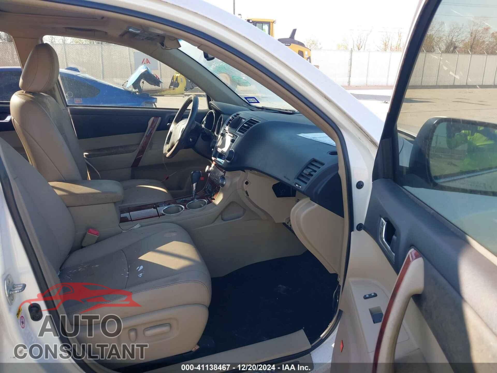 TOYOTA HIGHLANDER 2013 - 5TDYK3EH8DS101755