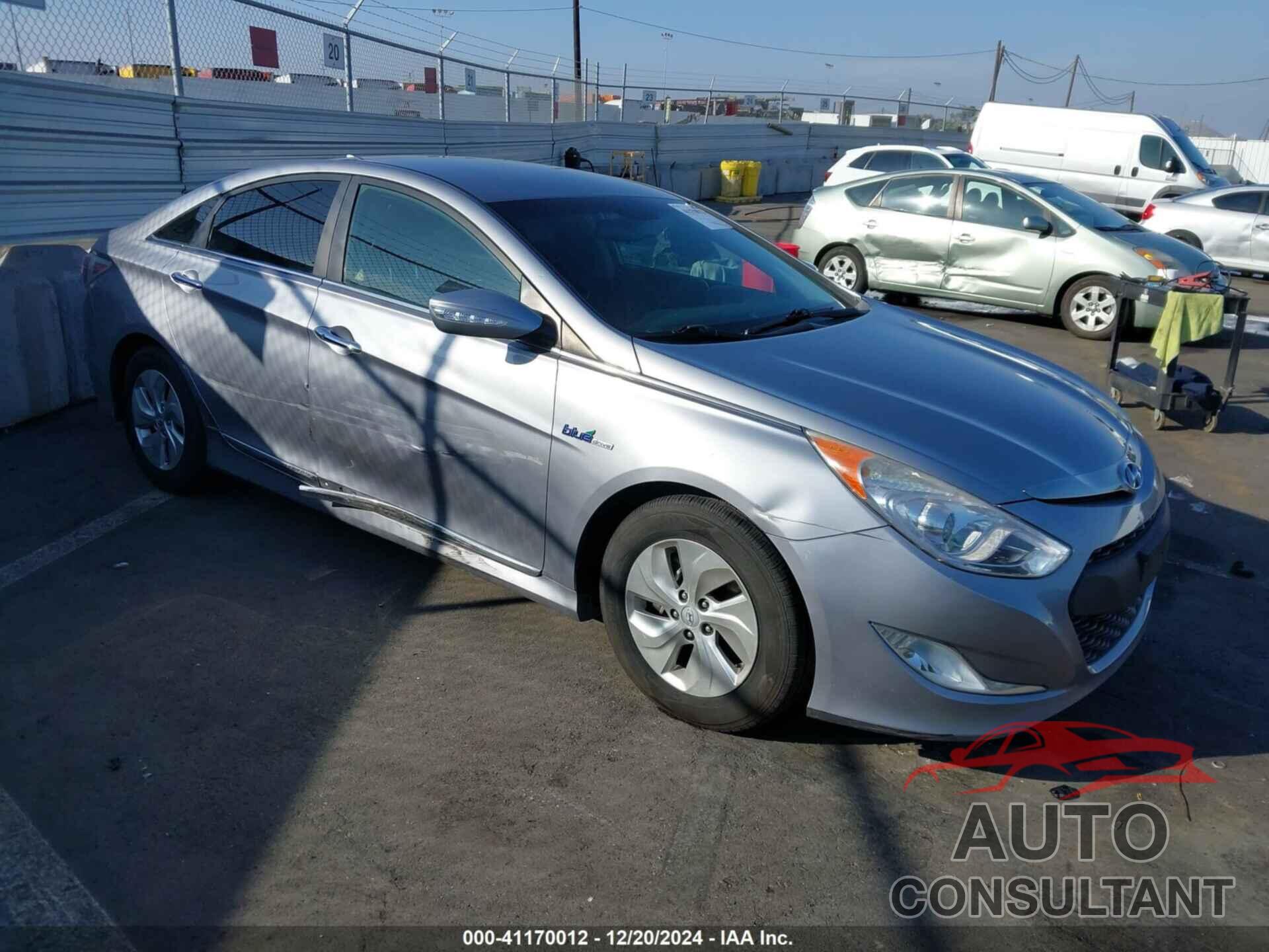 HYUNDAI SONATA HYBRID 2015 - KMHEC4A45FA137195