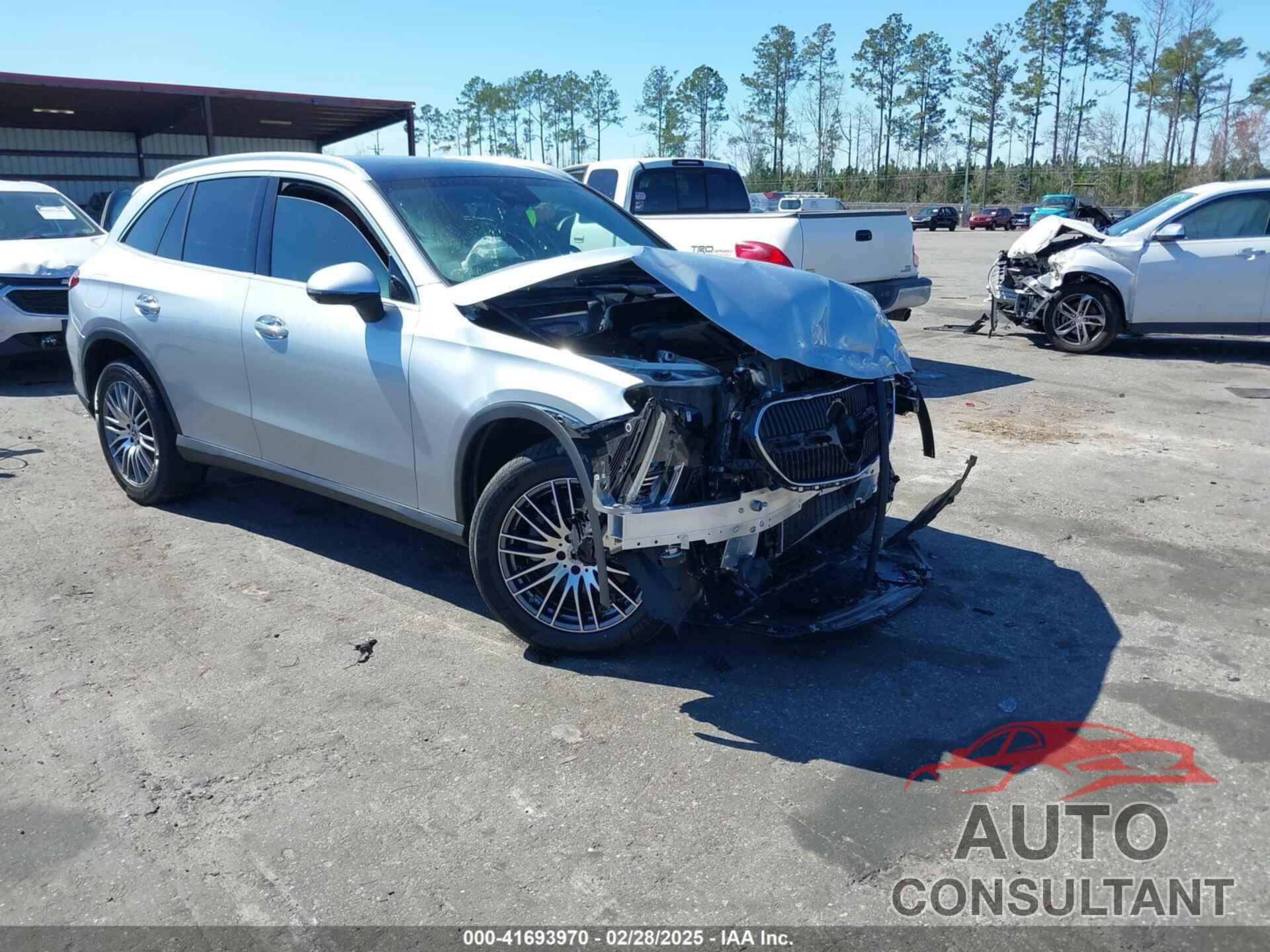 MERCEDES-BENZ GLC 300 2024 - W1NKM4GB4RF172935