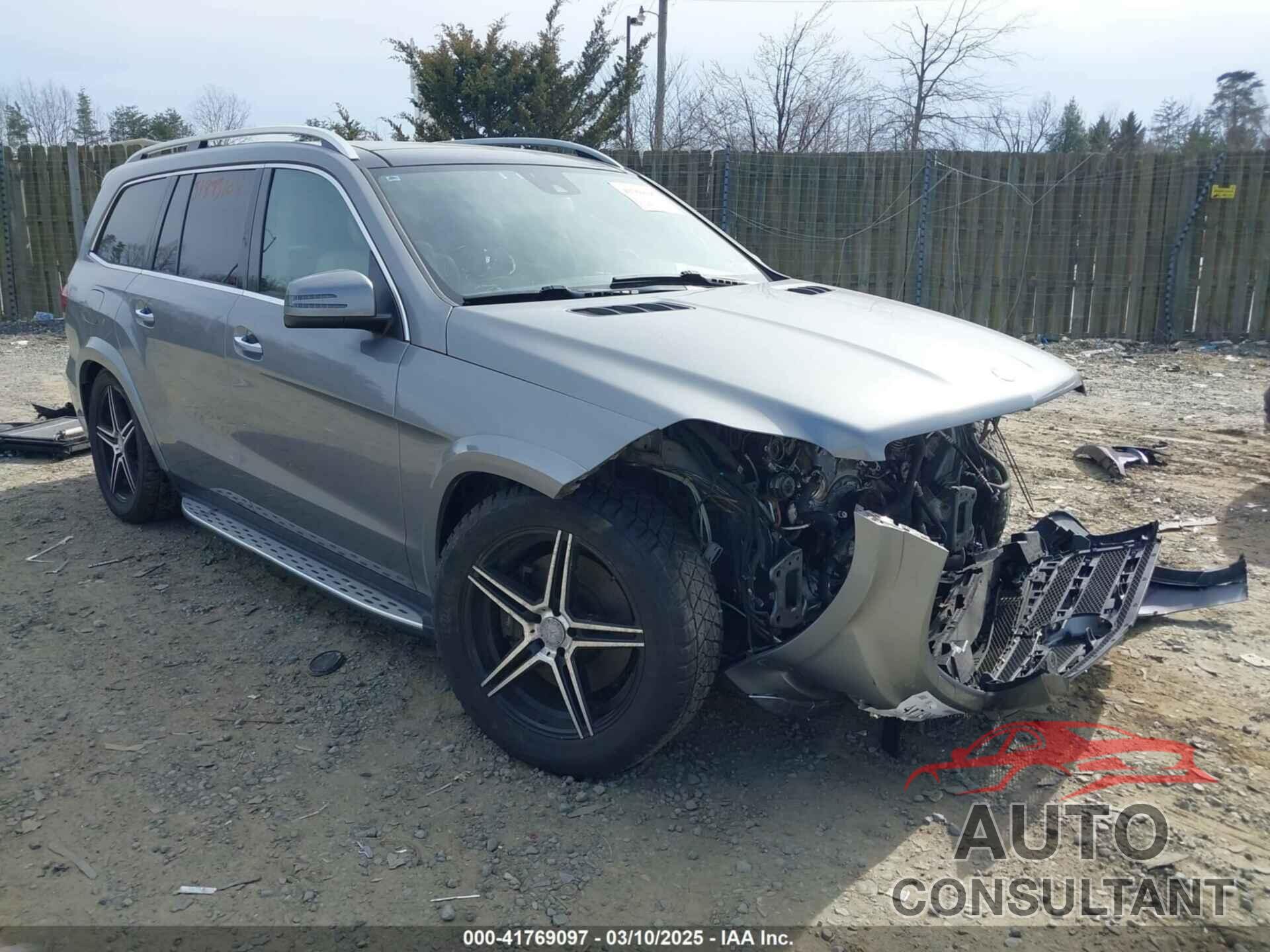 MERCEDES-BENZ GL 550 2015 - 4JGDF7DE2FA488946