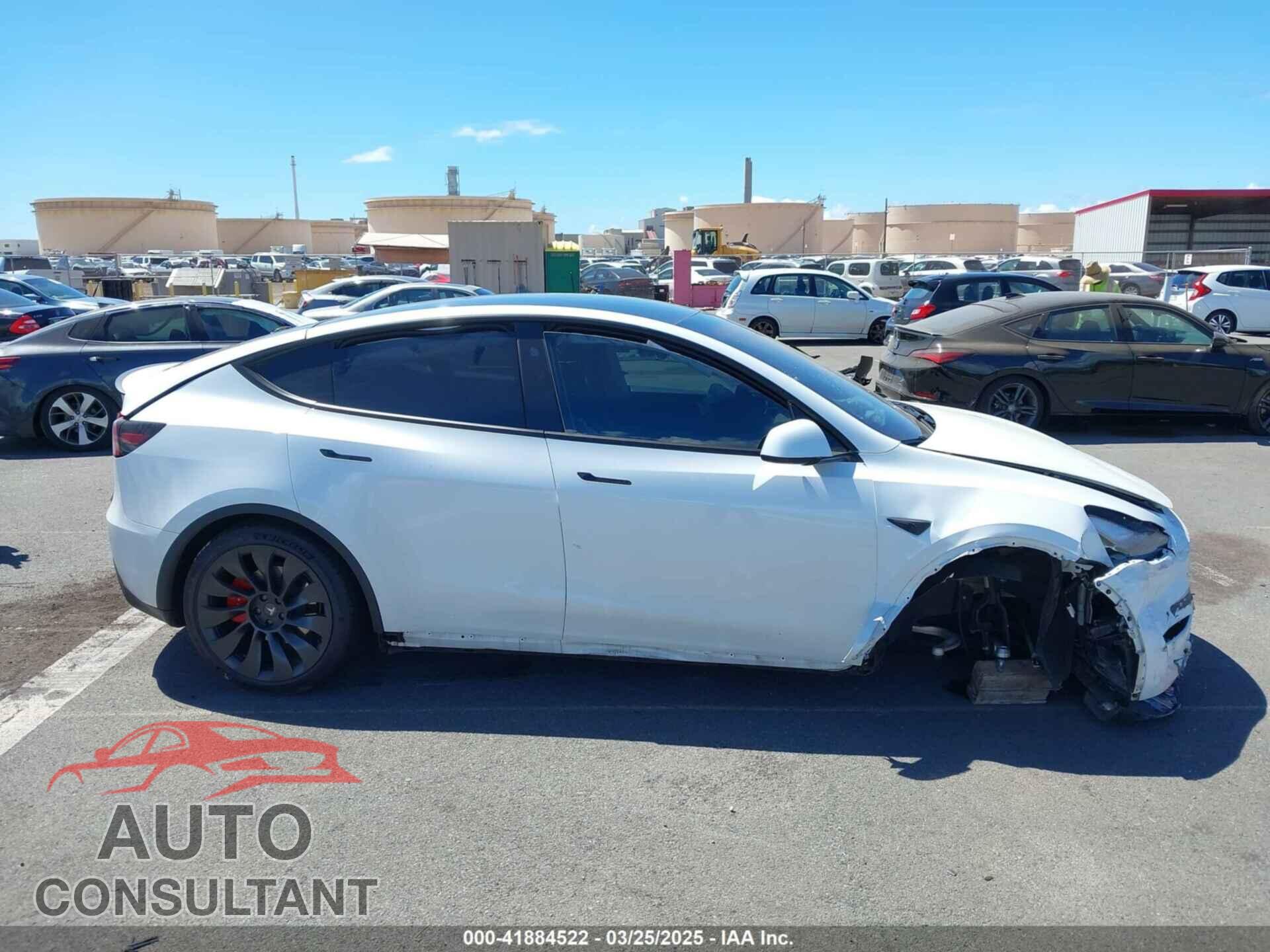 TESLA MODEL Y 2024 - 7SAYGDEF9RF062033
