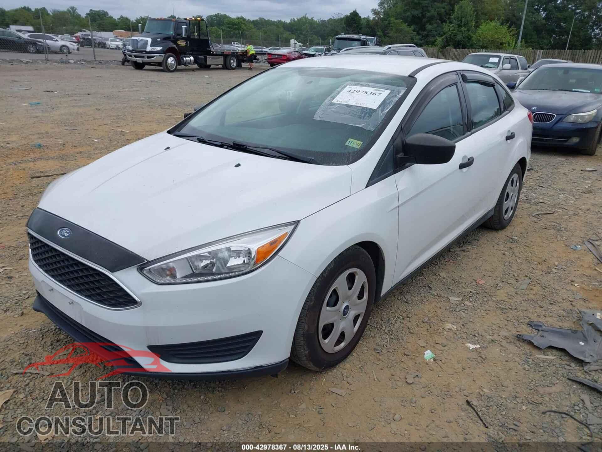 FORD FOCUS 2016 - 1FADP3E21GL224403
