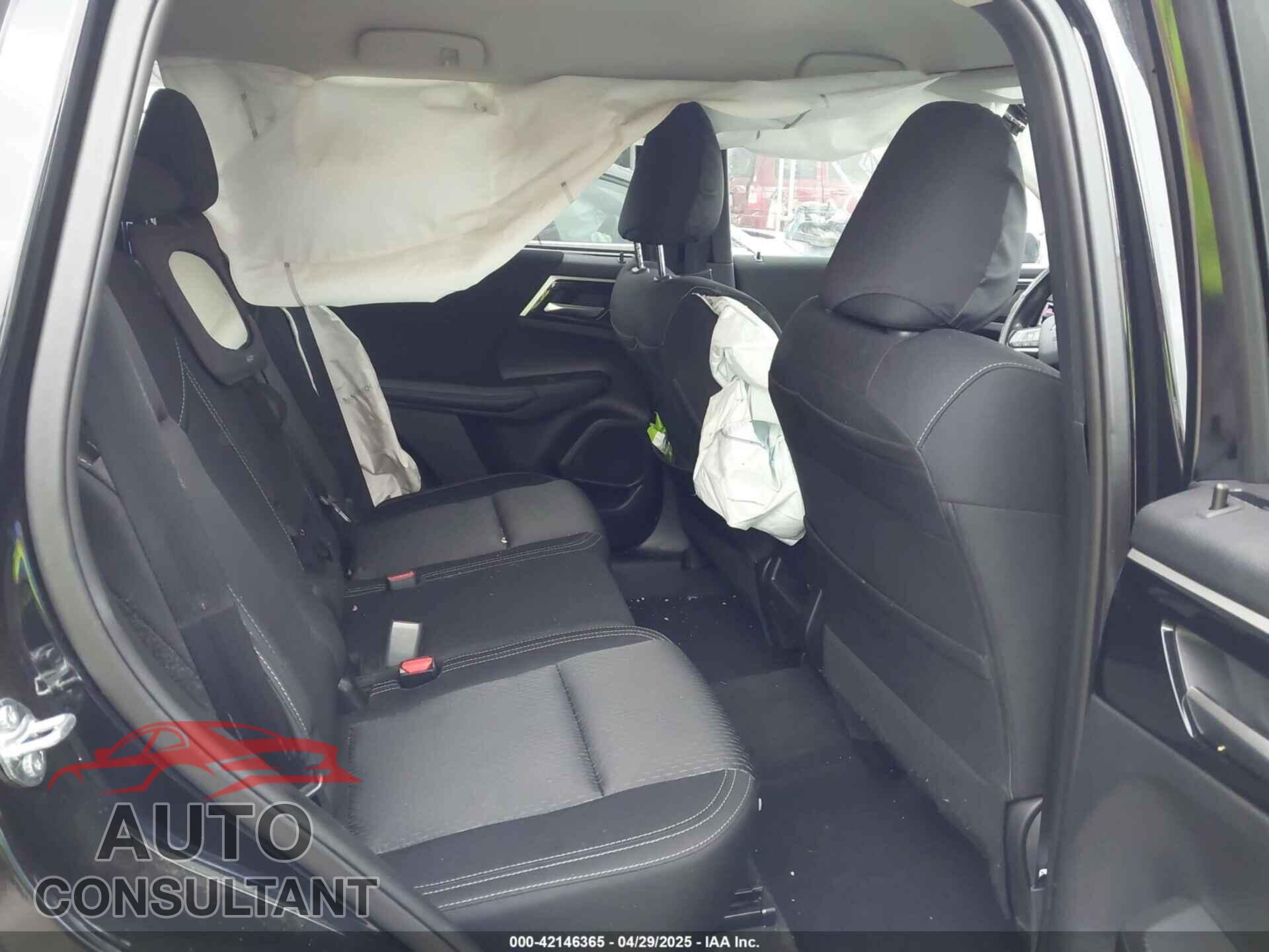 MITSUBISHI OUTLANDER 2024 - JA4J3UA87RZ073473