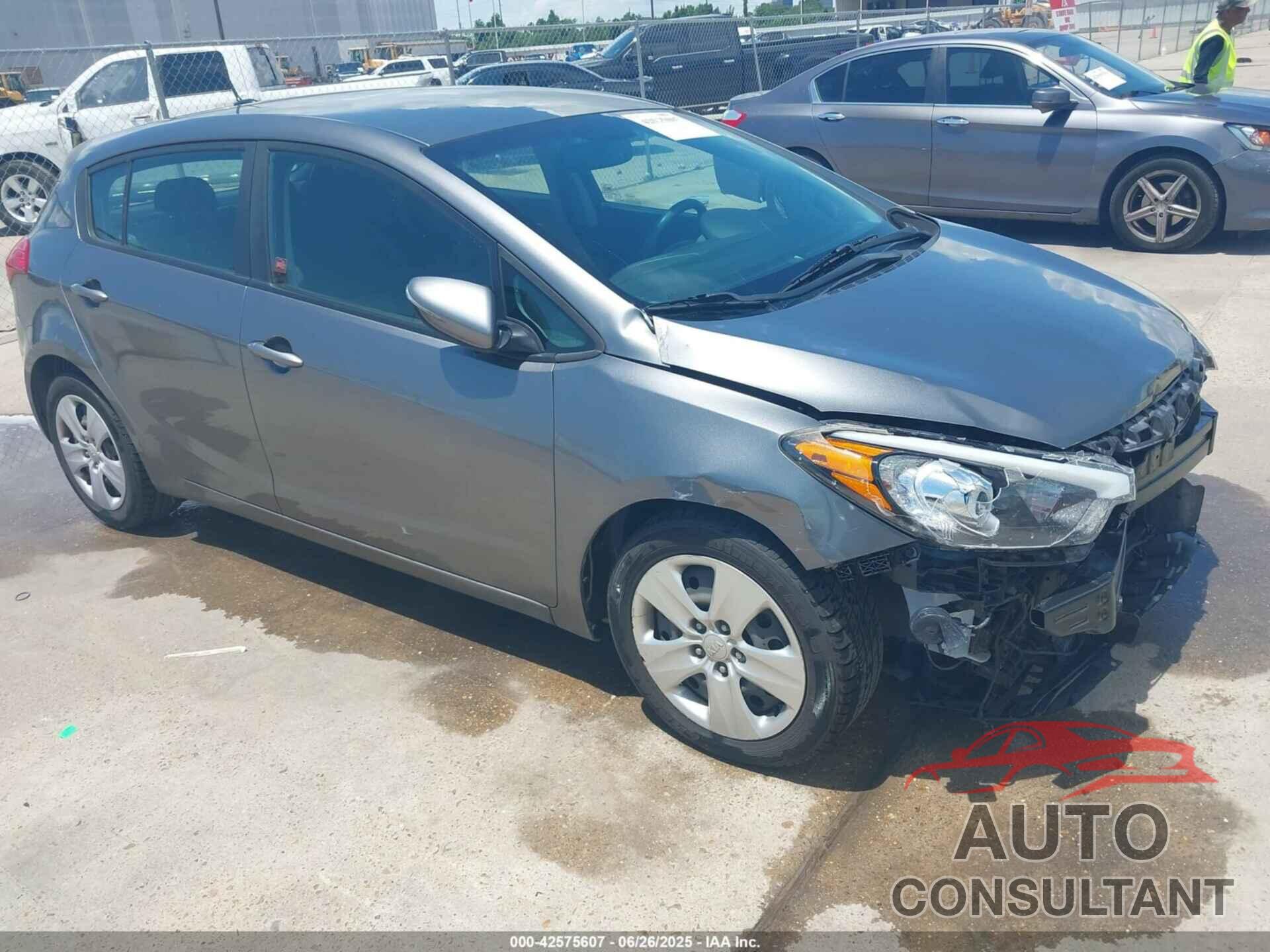 KIA FORTE 2016 - KNAFK5A82G5643501