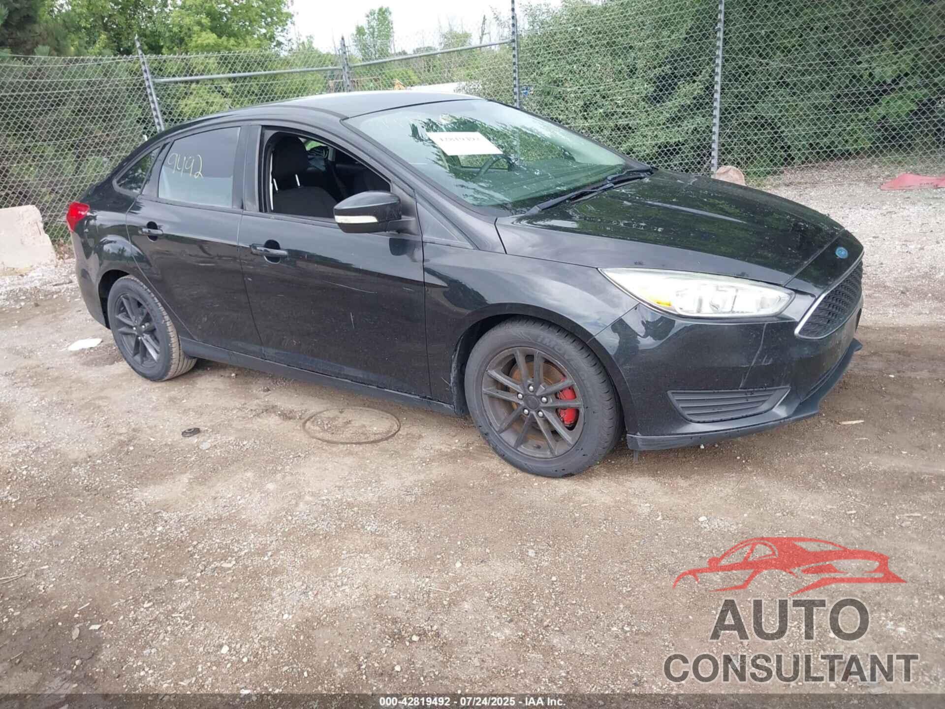 FORD FOCUS 2015 - 1FADP3F22FL289242