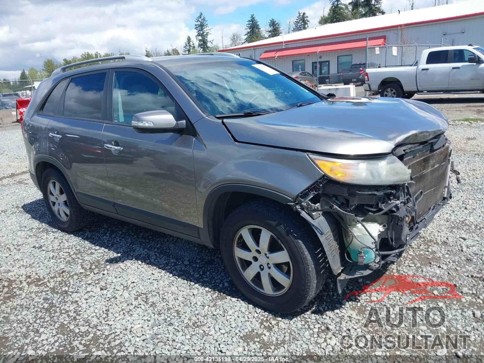 KIA SORENTO 2011 - 5XYKTDA27BG119703