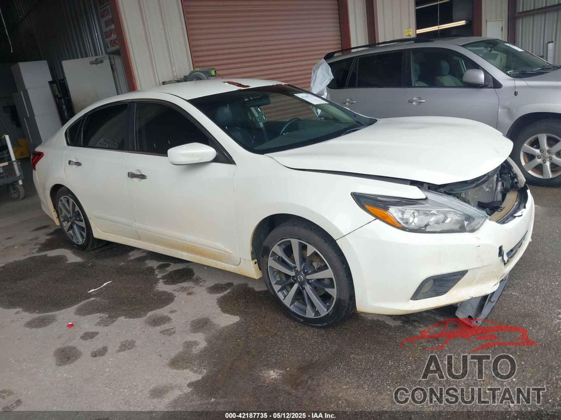 NISSAN ALTIMA 2017 - 1N4AL3AP3HC148300
