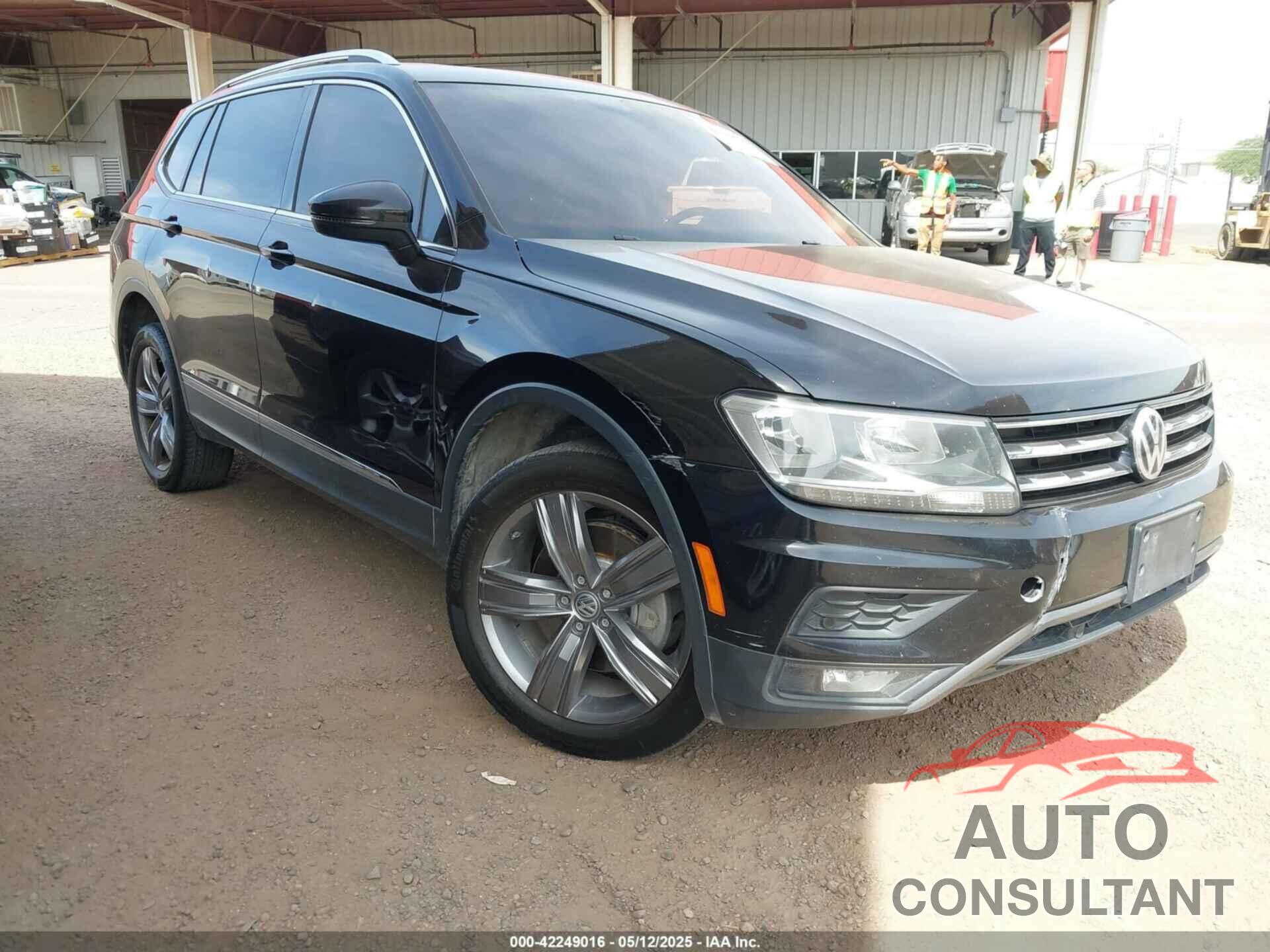 VOLKSWAGEN TIGUAN 2020 - 3VV3B7AX7LM039084