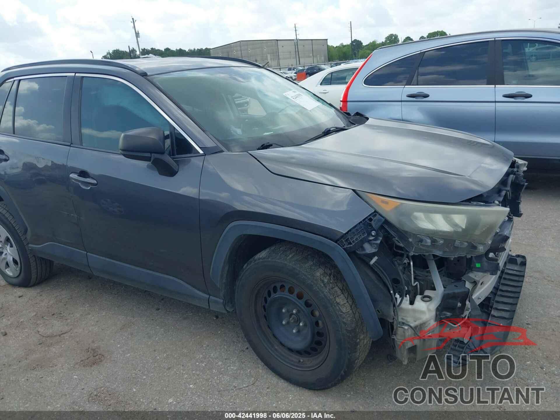 TOYOTA RAV4 2019 - 2T3H1RFV7KW041960