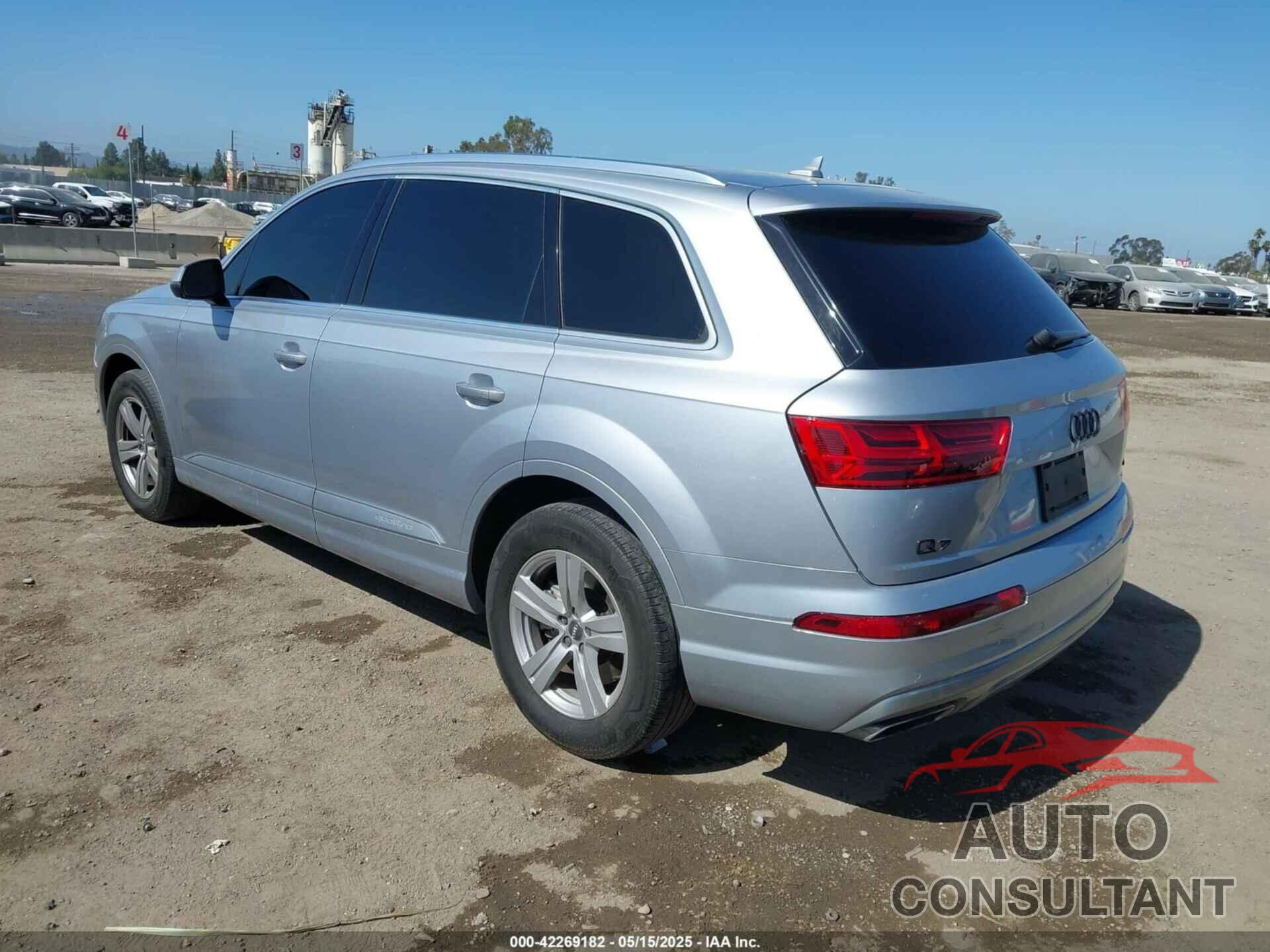 AUDI Q7 2018 - WA1LHAF72JD016138