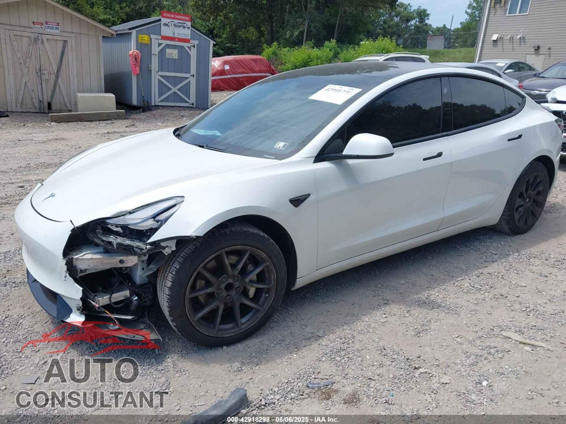 TESLA MODEL 3 2021 - 5YJ3E1EA3MF045351