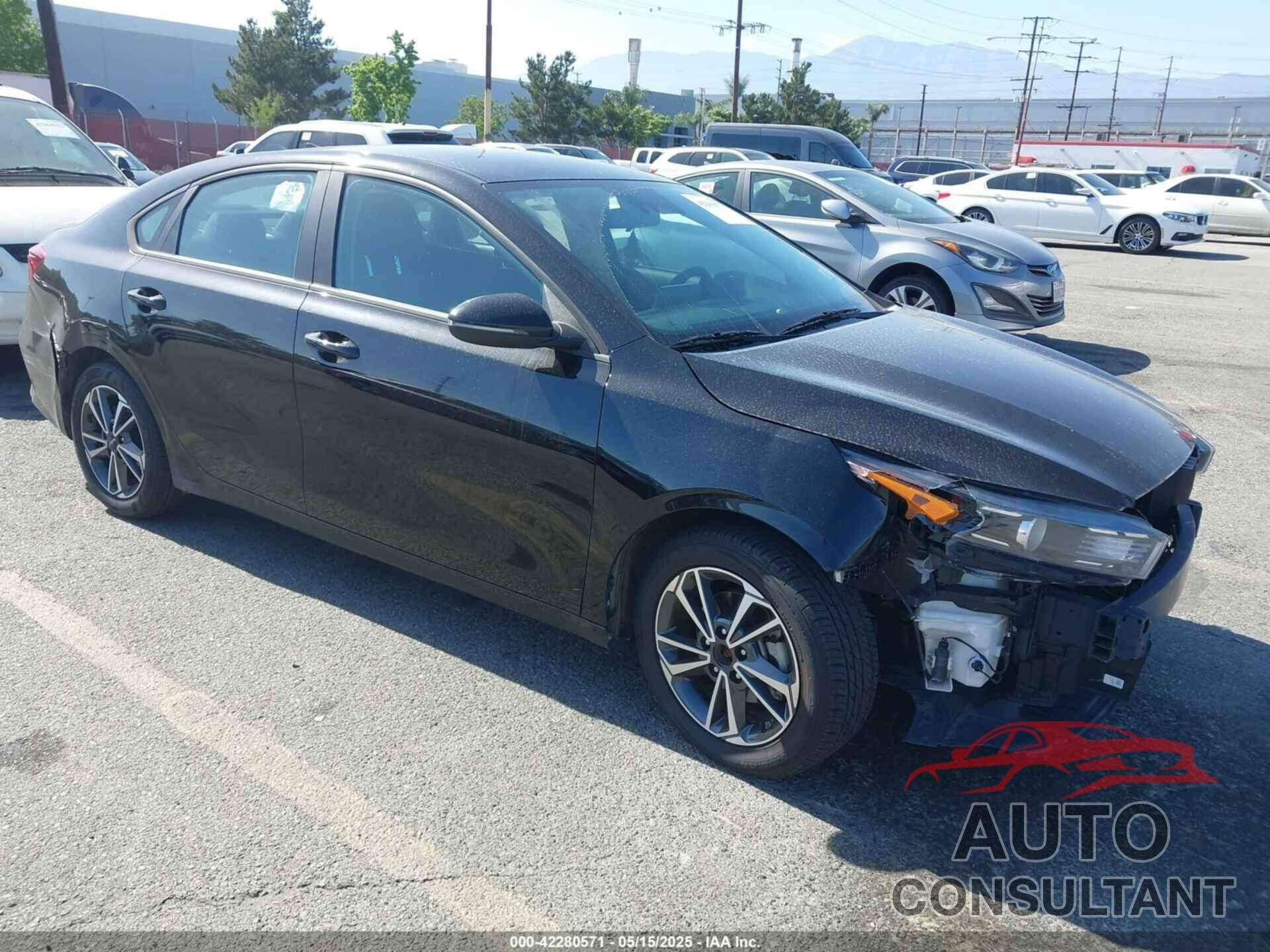 KIA FORTE 2023 - 3KPF24AD3PE558441