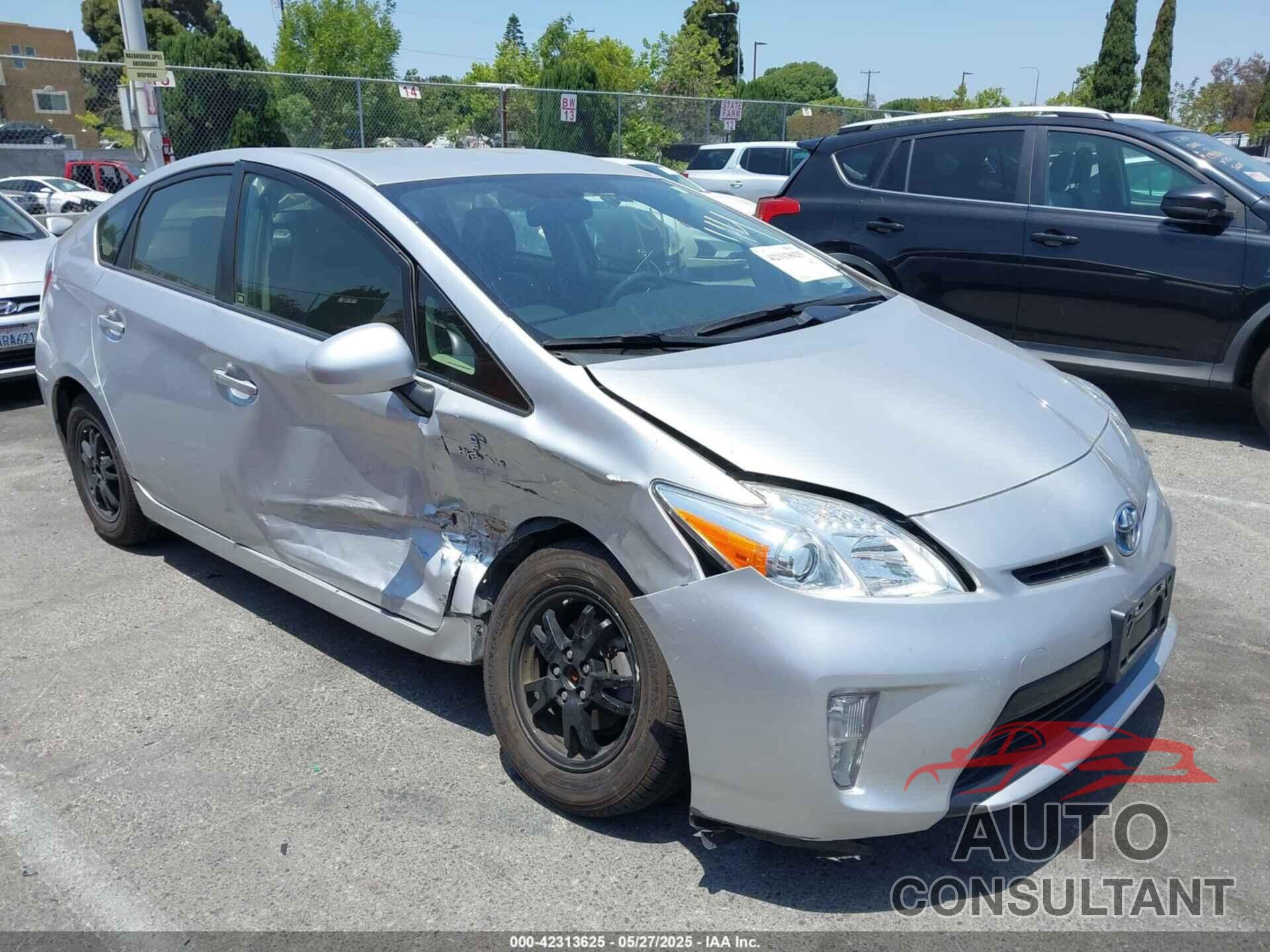 TOYOTA PRIUS 2015 - JTDKN3DU8F1891229