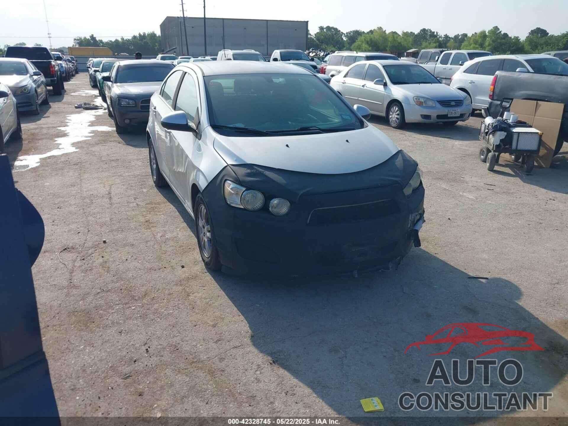 CHEVROLET SONIC 2016 - 1G1JC5SH9G4104400