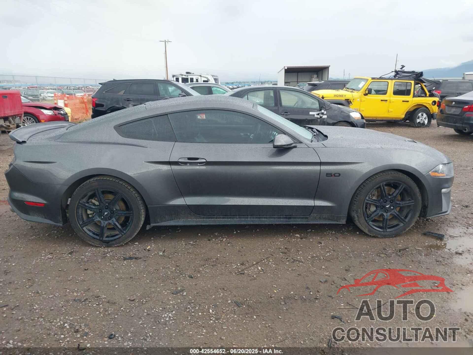 FORD MUSTANG 2020 - 1FA6P8CF7L5133601