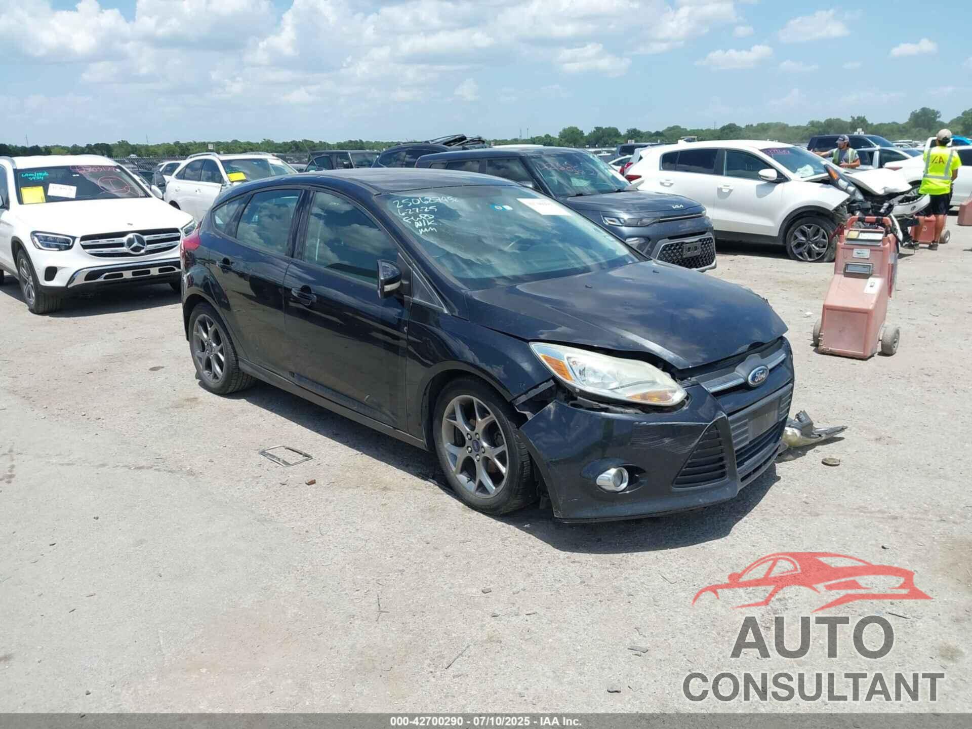 FORD FOCUS 2014 - 1FADP3K22EL196449