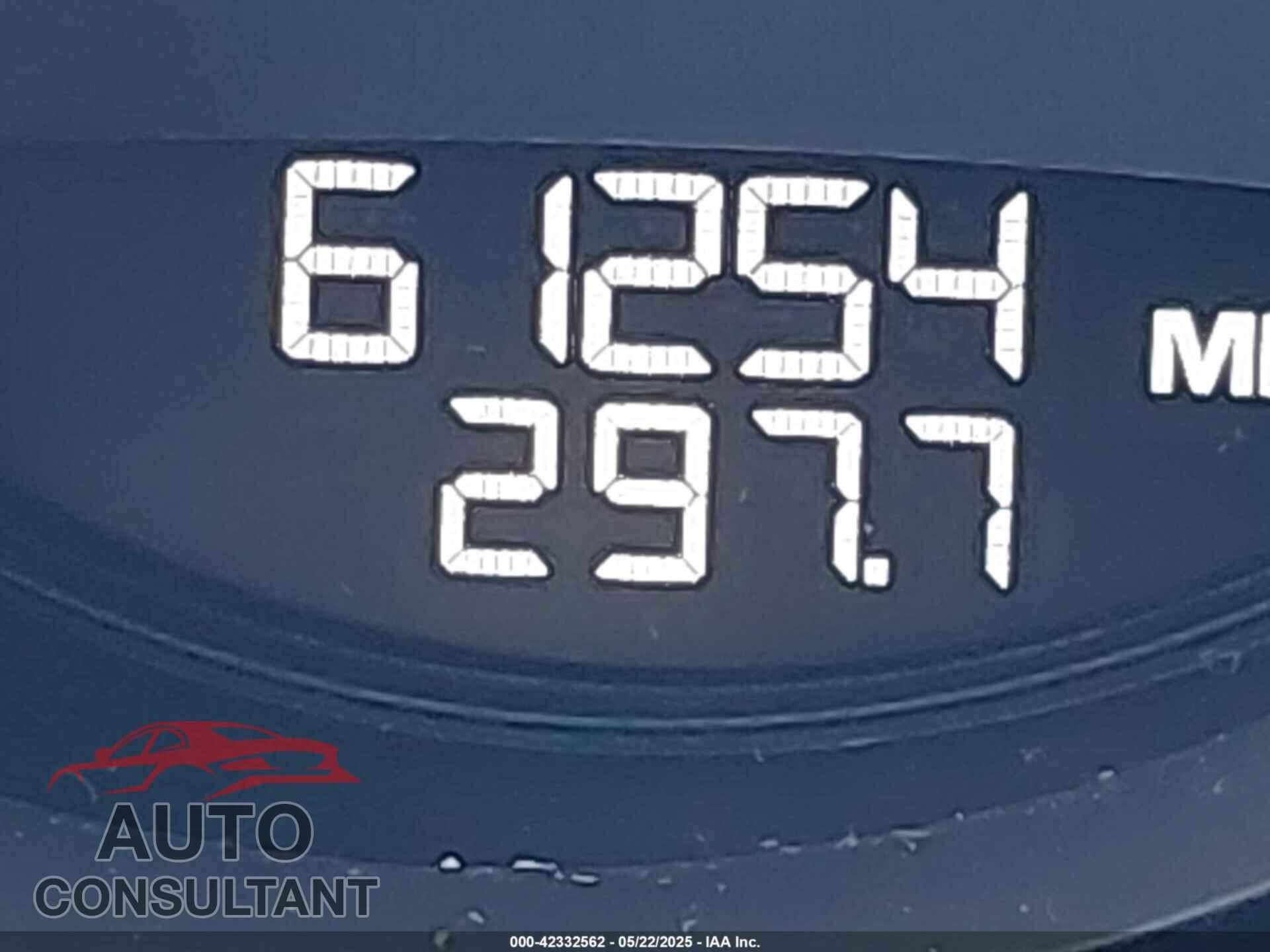 PORSCHE MACAN 2021 - WP1AA2A51MLB00523