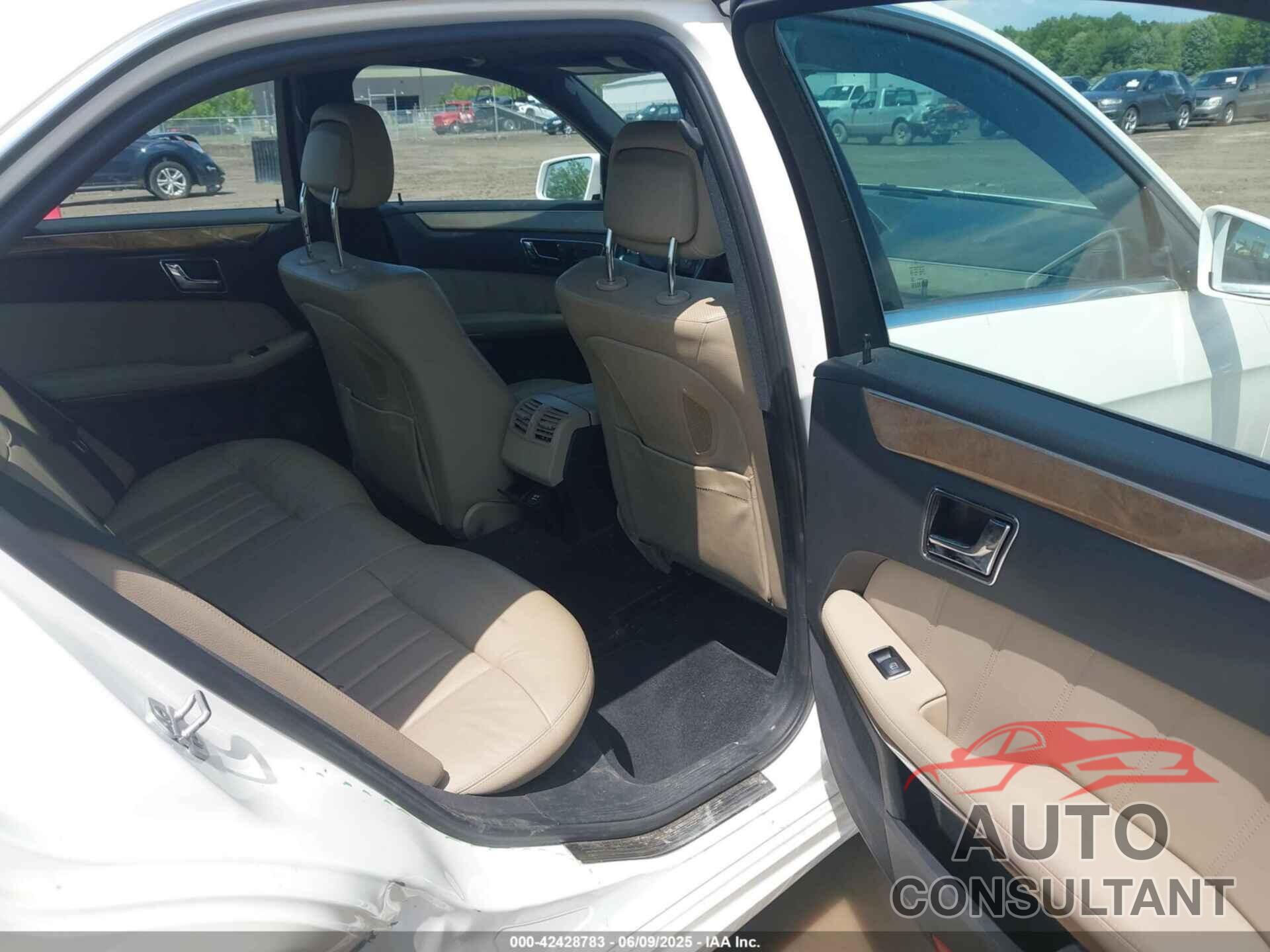 MERCEDES-BENZ E 550 2011 - WDDHF9AB9BA376107