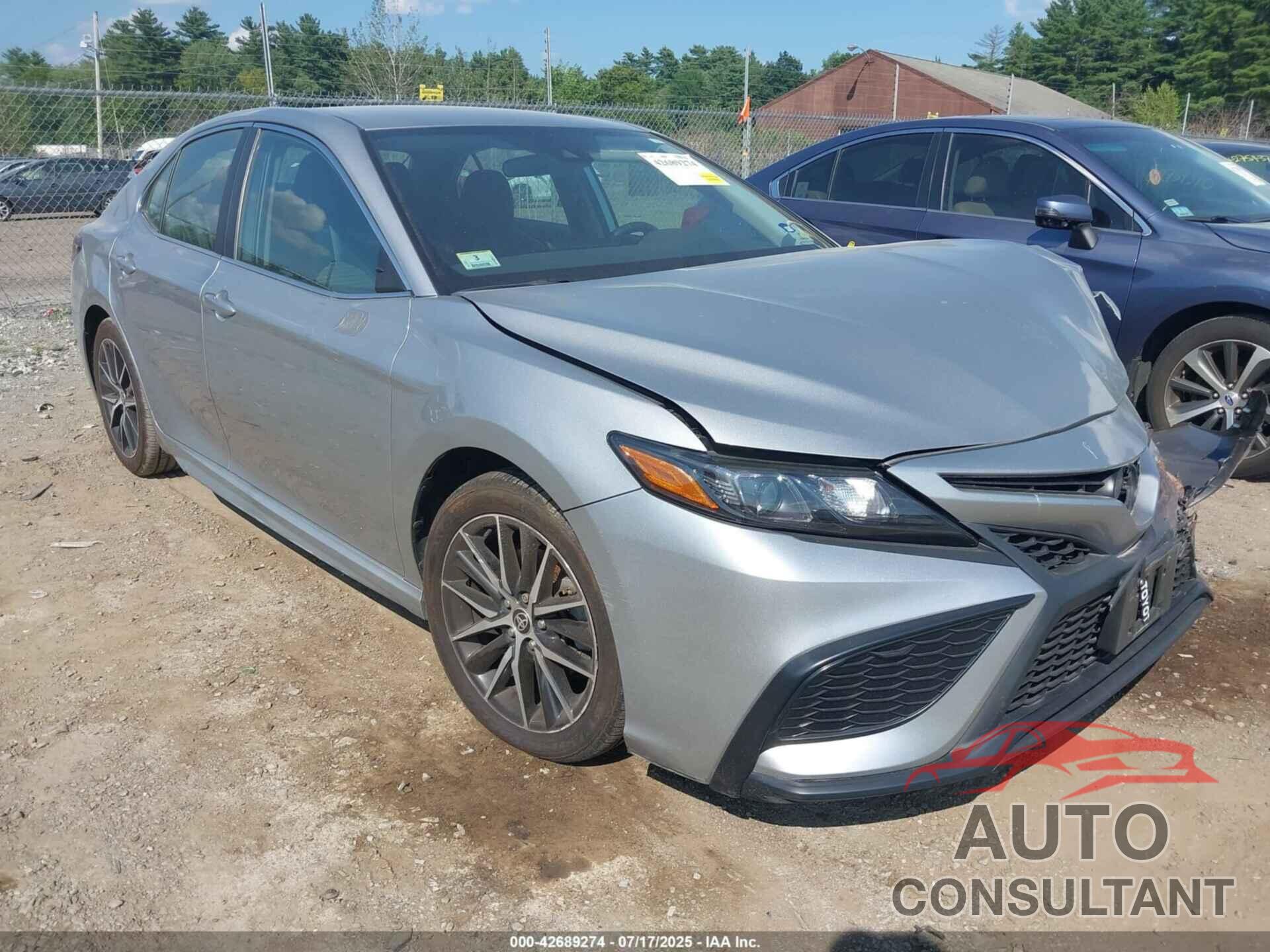 TOYOTA CAMRY 2021 - 4T1G11AK3MU515778