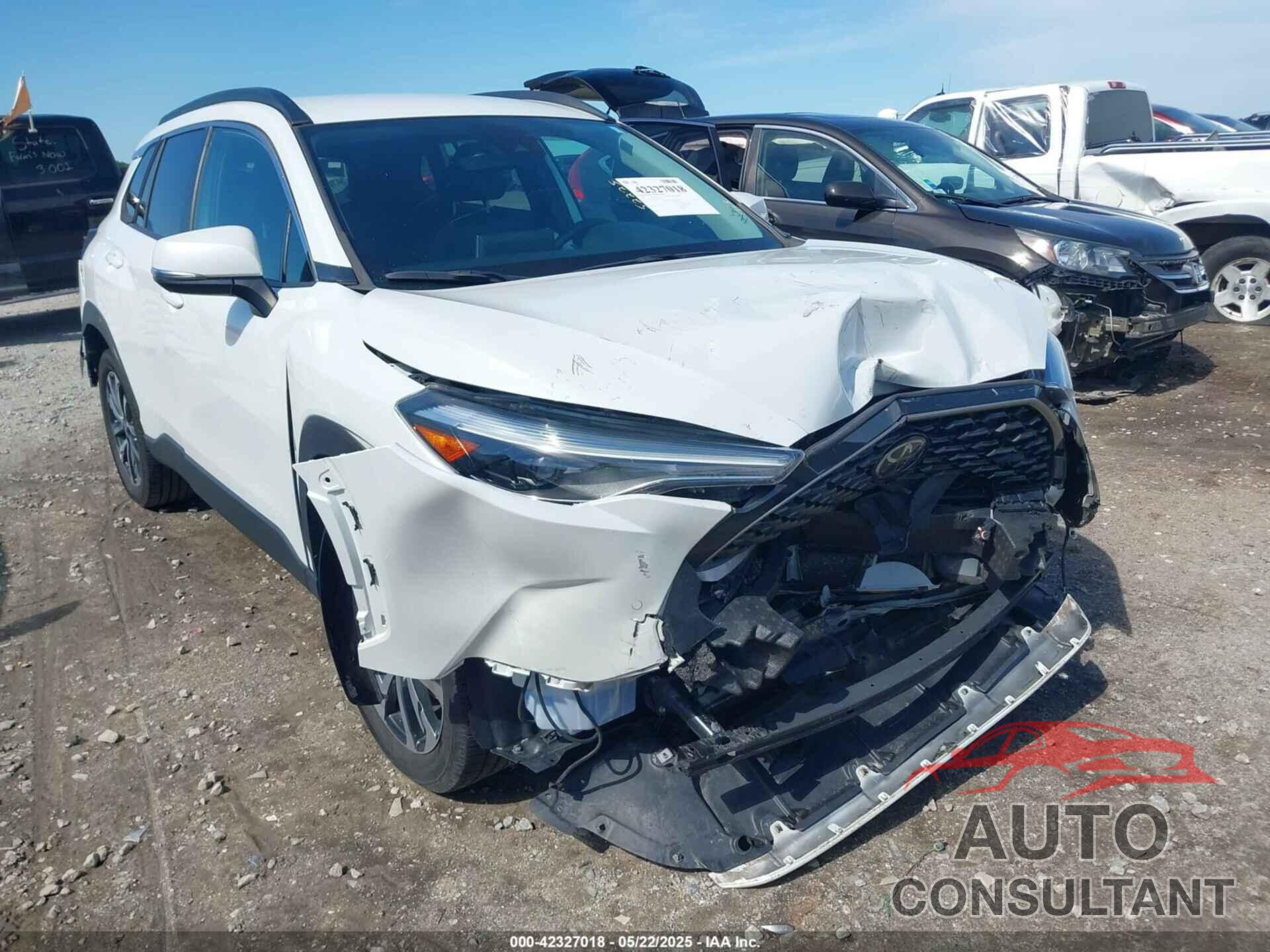 TOYOTA COROLLA CROSS 2022 - 7MUEAAAG0NV003723