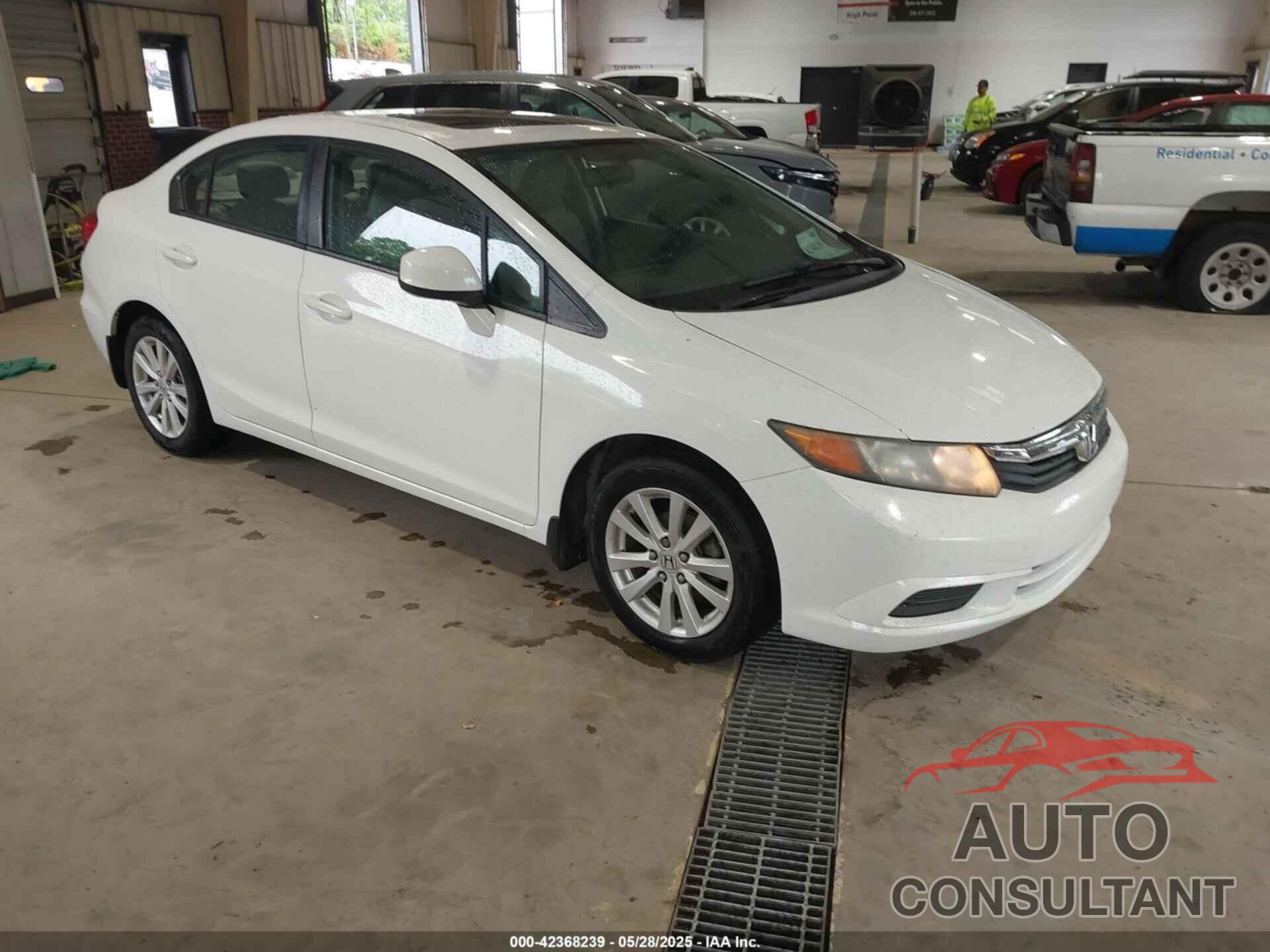 HONDA CIVIC 2012 - 2HGFB2F96CH531310