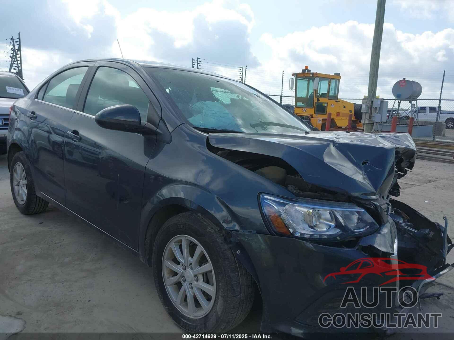 CHEVROLET SONIC 2020 - 1G1JD5SB2L4127892