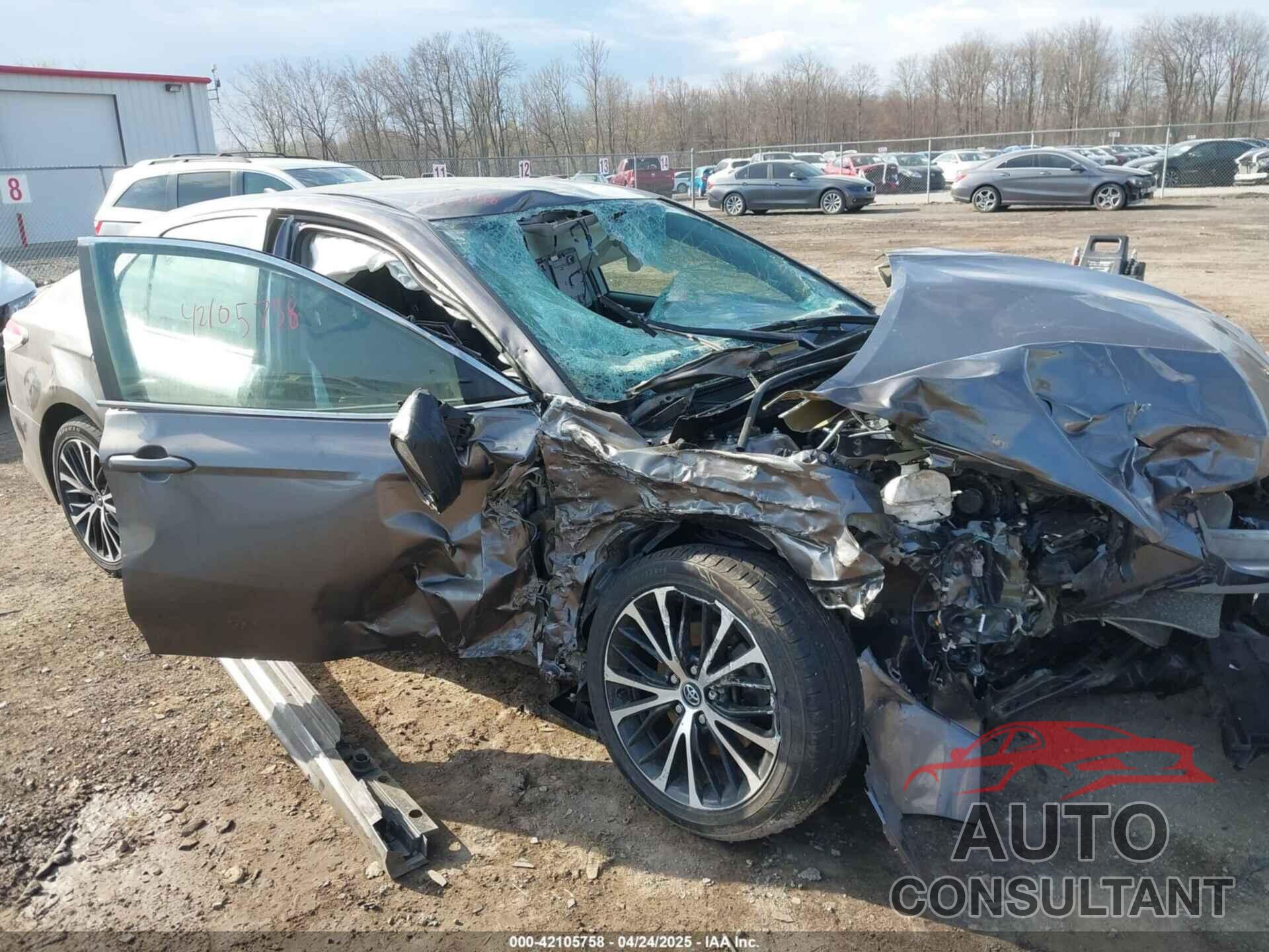 TOYOTA CAMRY 2020 - 4T1M11AKXLU883991